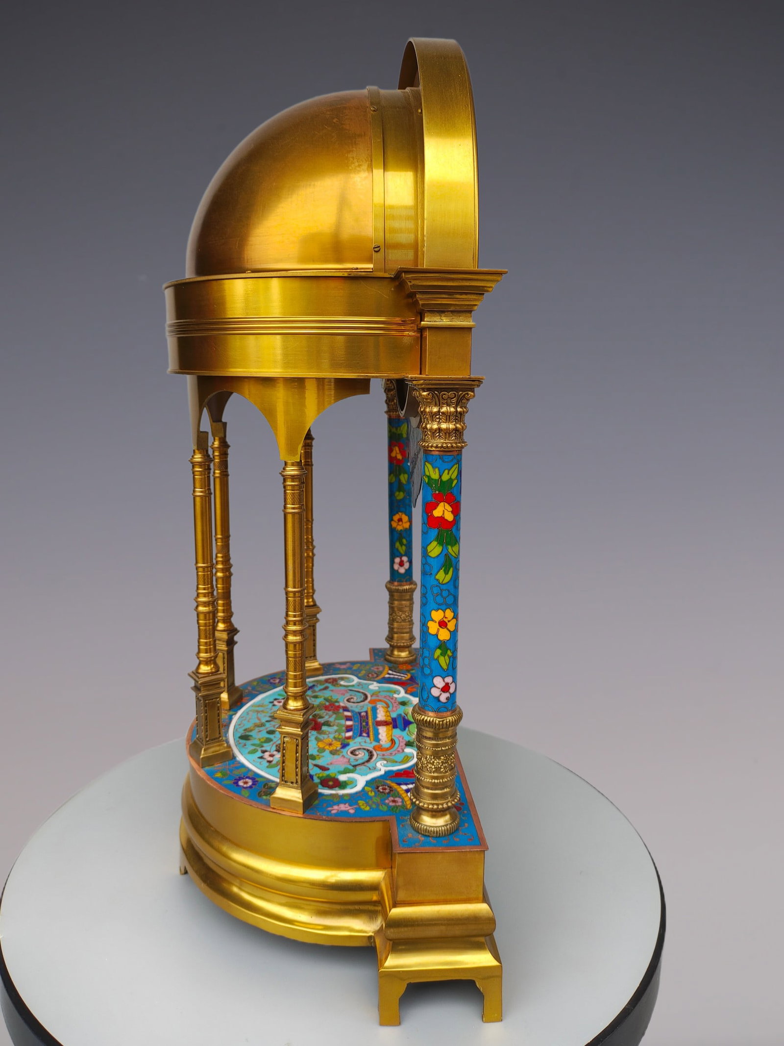An Exquisite Gilt Bronze Lotus Pattern Clock - 3