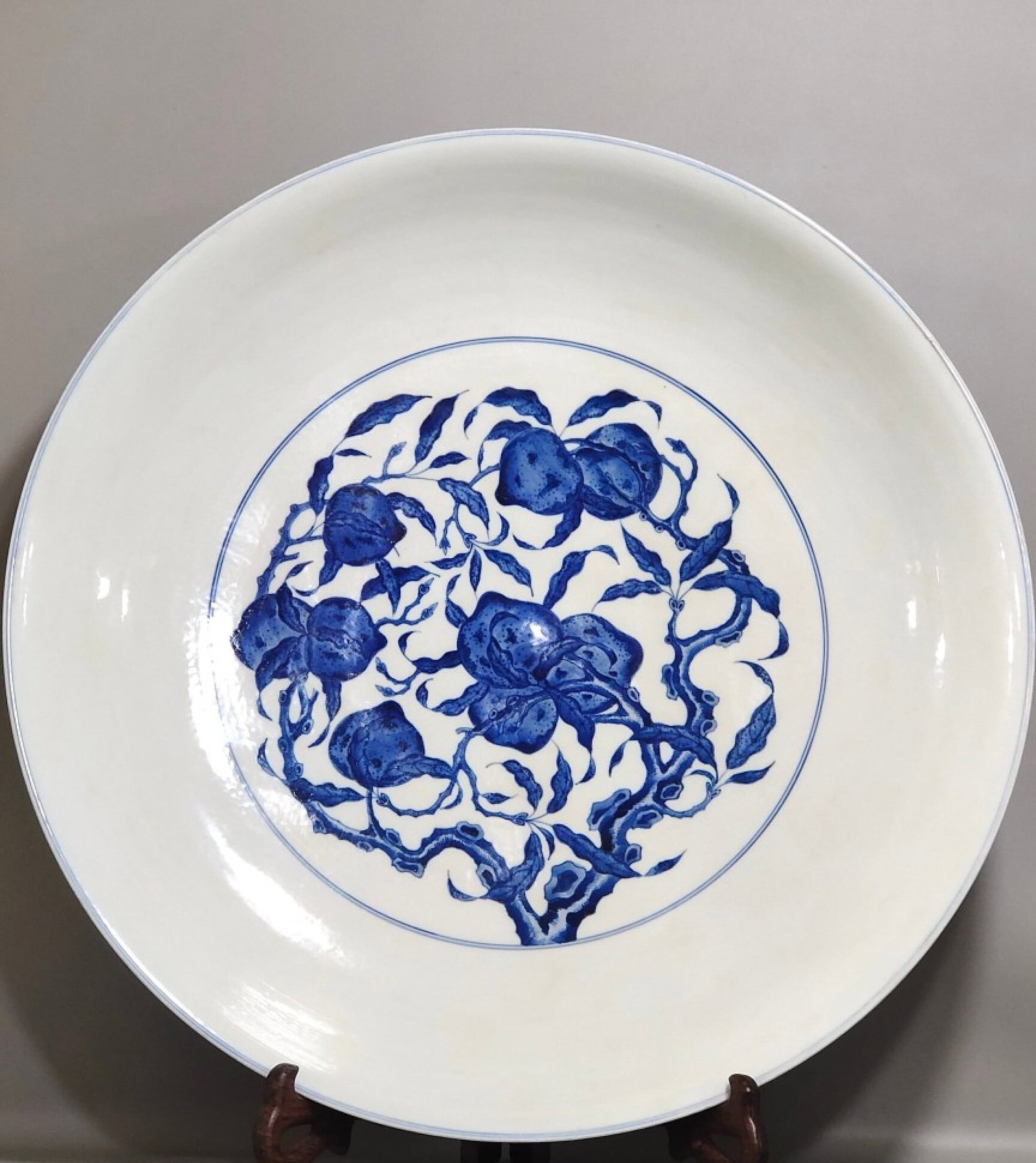 A Huge Blue and White Peach Pattern Plate (1 of 9)
