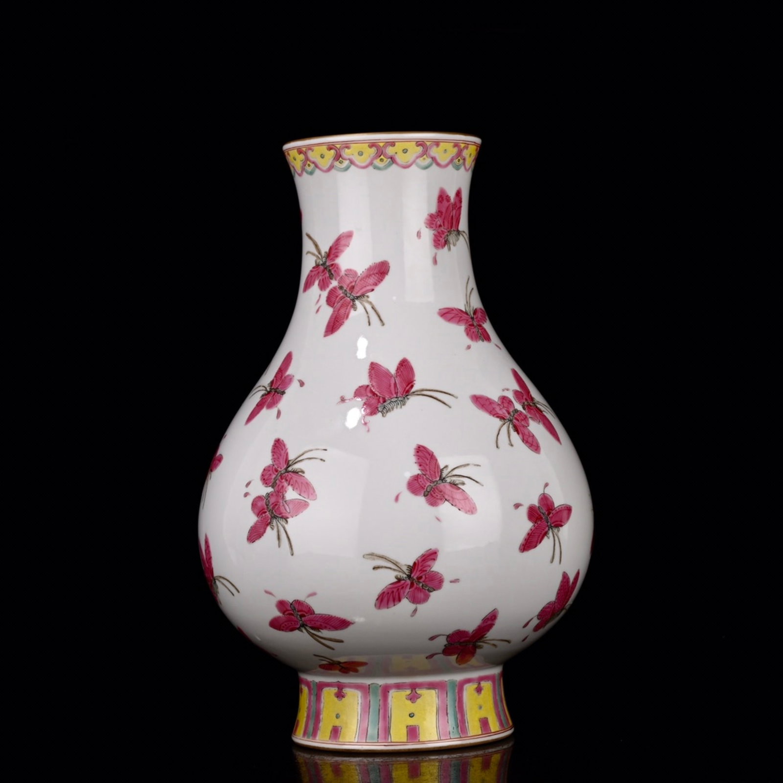 An Exquisite Ruby Red-Glazed Butterfly Pattern Incense Tube - 2