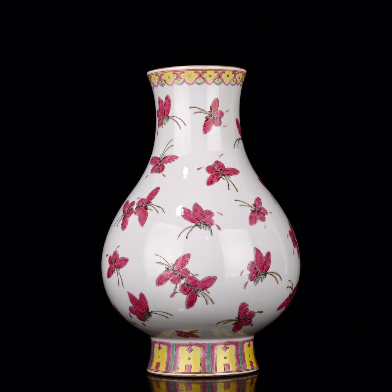 An Exquisite Ruby Red-Glazed Butterfly Pattern Incense Tube - 3