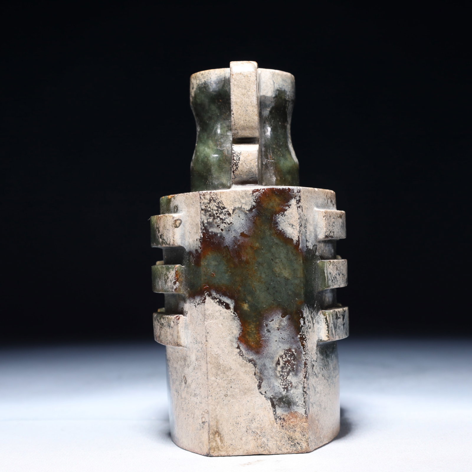 An Exquisite Jasper Trigram Pattern Double-Ears Ornament - 3