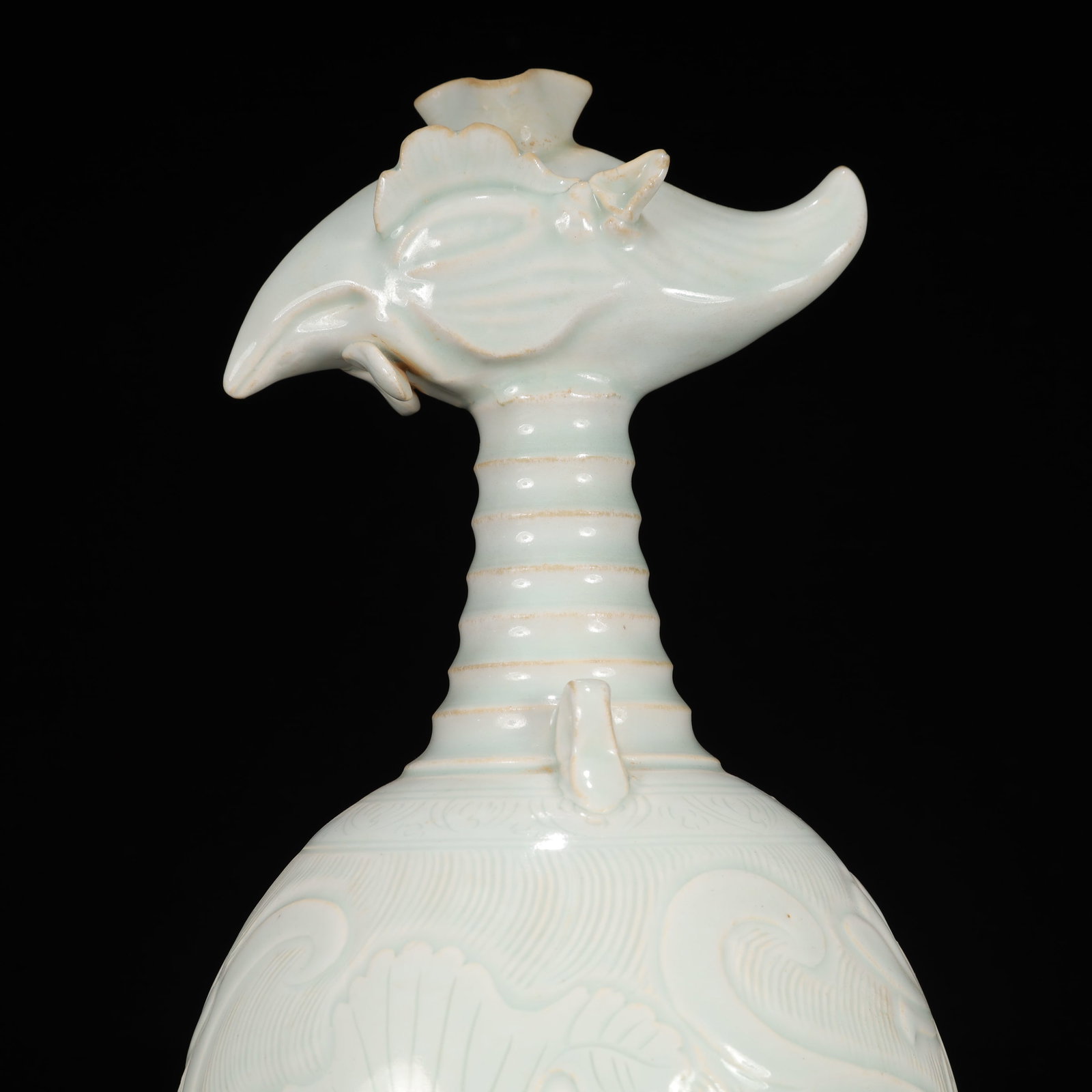 A Rare Ding yao Lotus Pattern Phoenix-Headed Vase - 10
