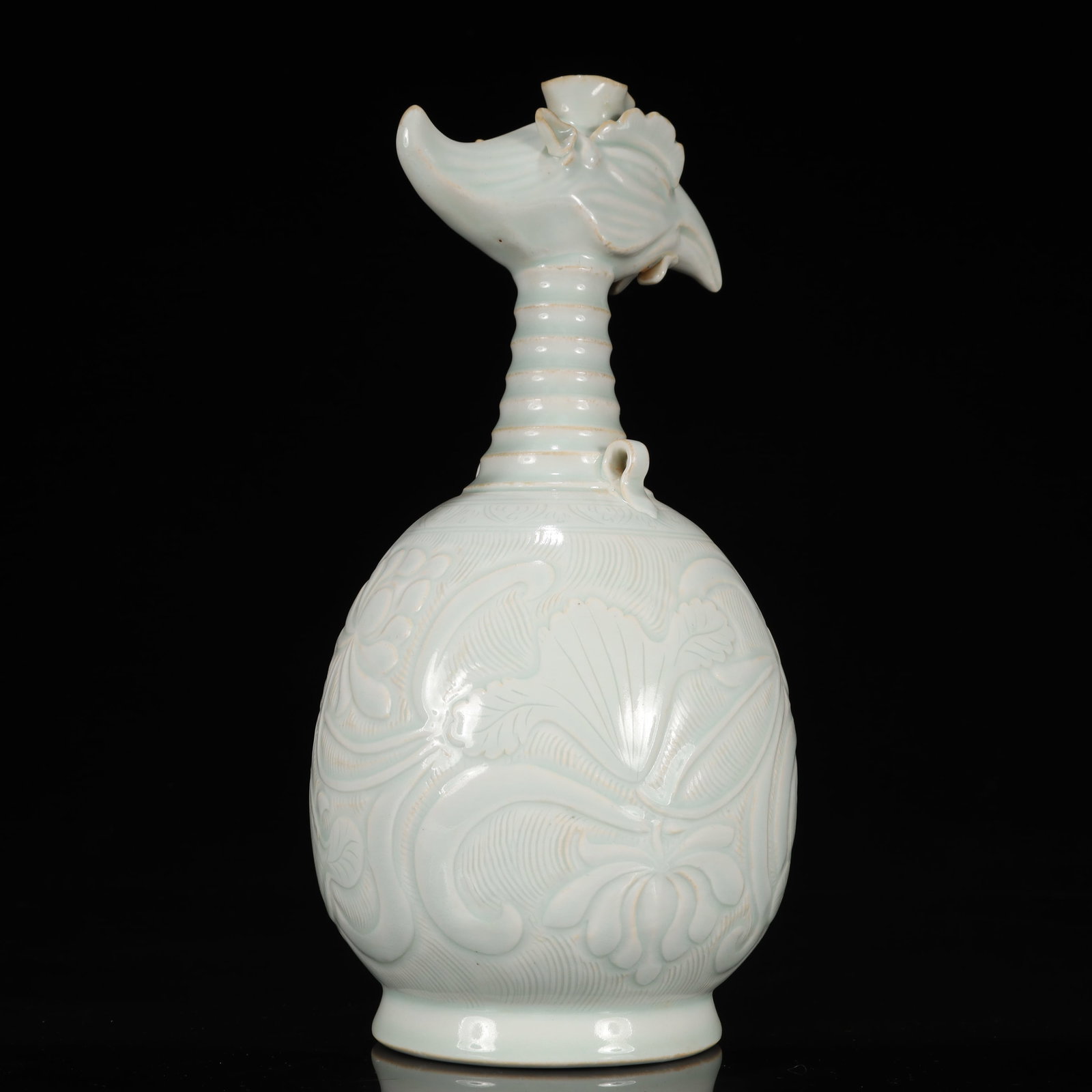A Rare Ding yao Lotus Pattern Phoenix-Headed Vase - 13