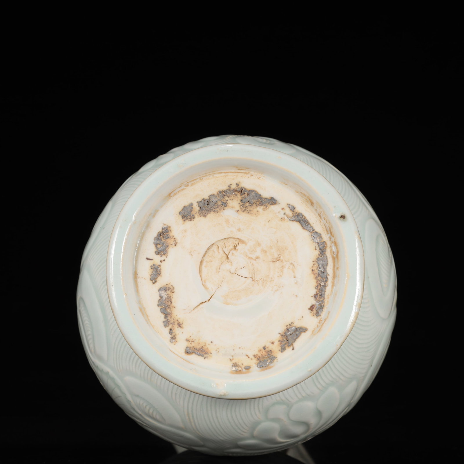 A Rare Ding yao Lotus Pattern Phoenix-Headed Vase - 15
