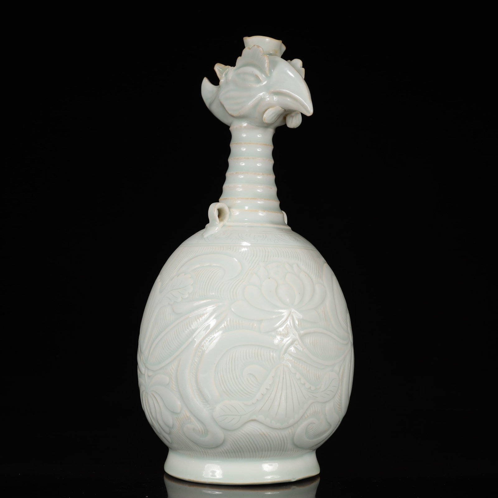 A Rare Ding yao Lotus Pattern Phoenix-Headed Vase - 4