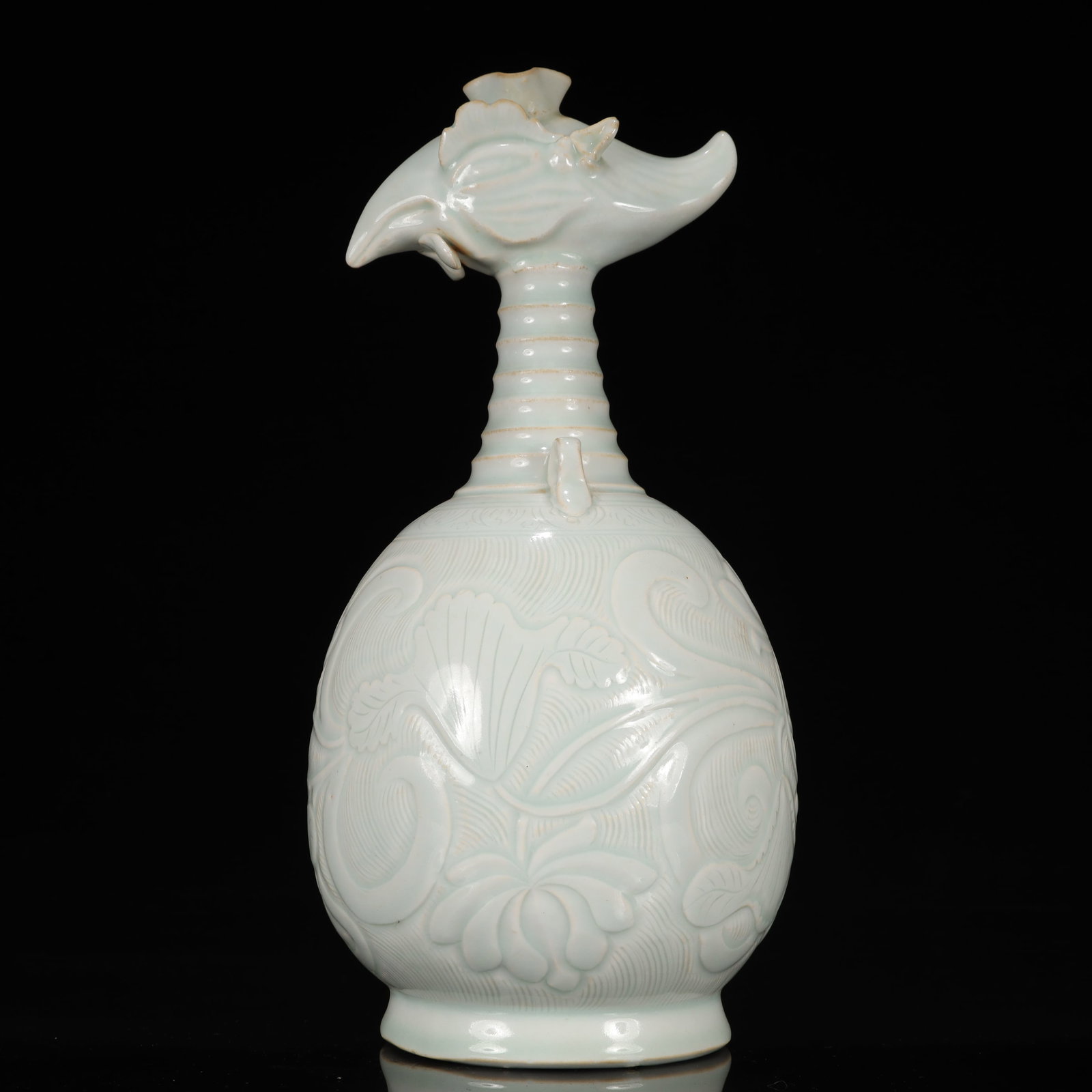 A Rare Ding yao Lotus Pattern Phoenix-Headed Vase - 9