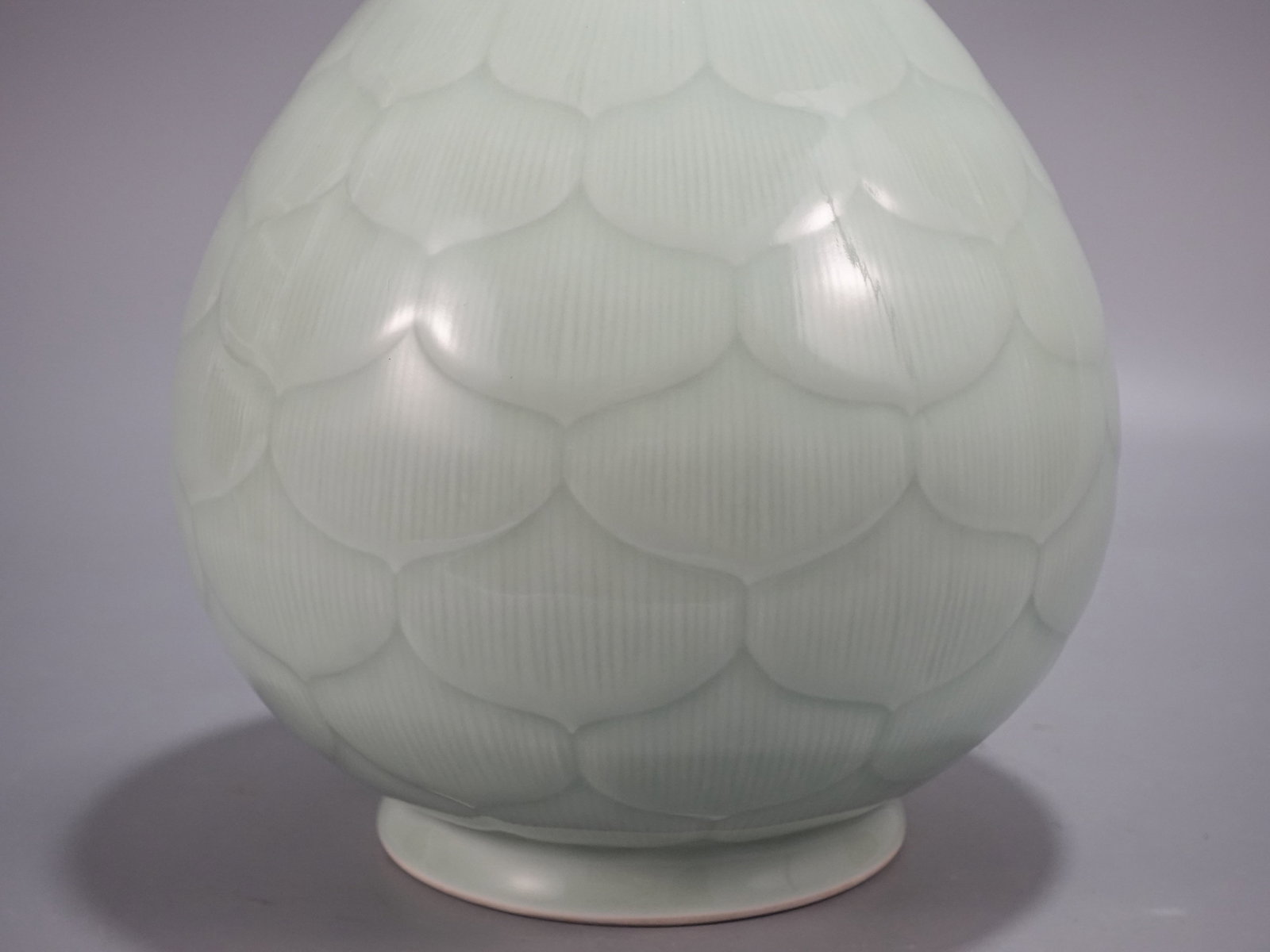 A Huge Celadon Glazed Vase - 4