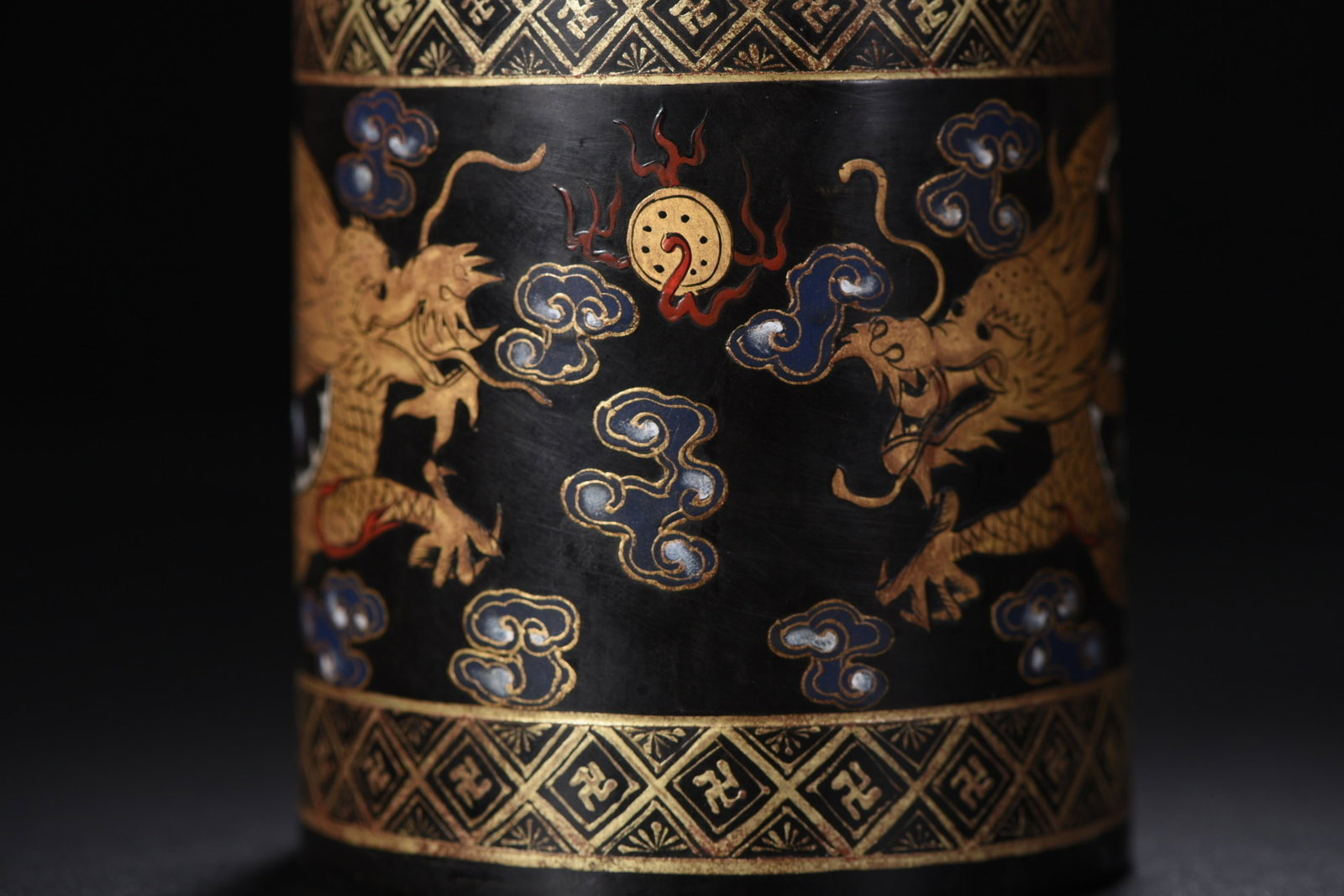 An Exquisite Carved Lacquer Auspicious Cloud and Dragon Pattern Jar - 2