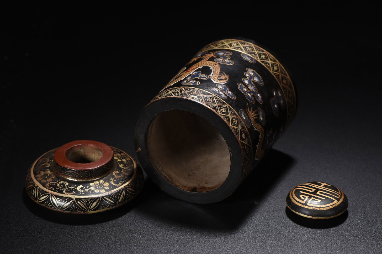 An Exquisite Carved Lacquer Auspicious Cloud and Dragon Pattern Jar - 8