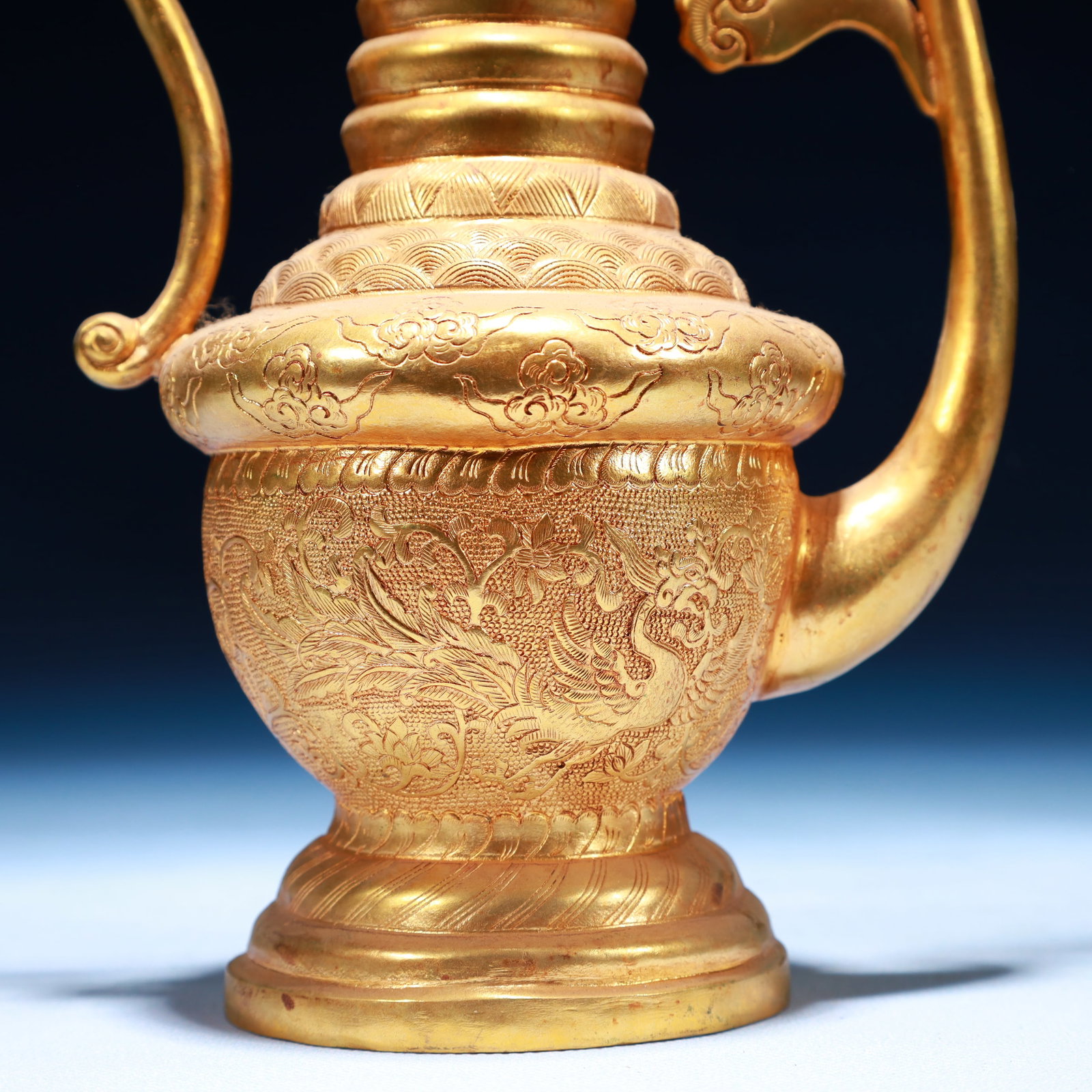 An Exquisite Gilt Bronze Phoenix Pattern Ewer - 3