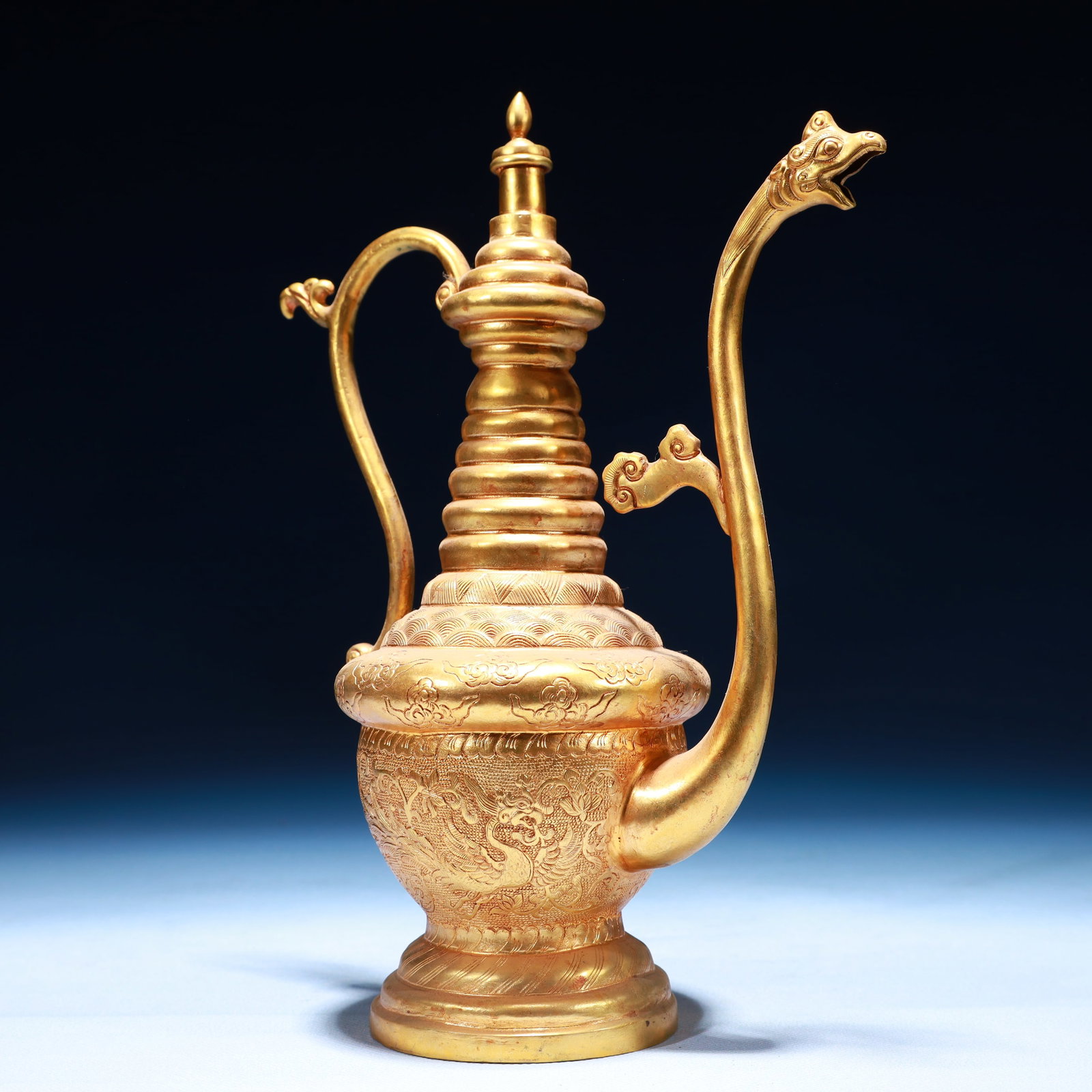 An Exquisite Gilt Bronze Phoenix Pattern Ewer - 4