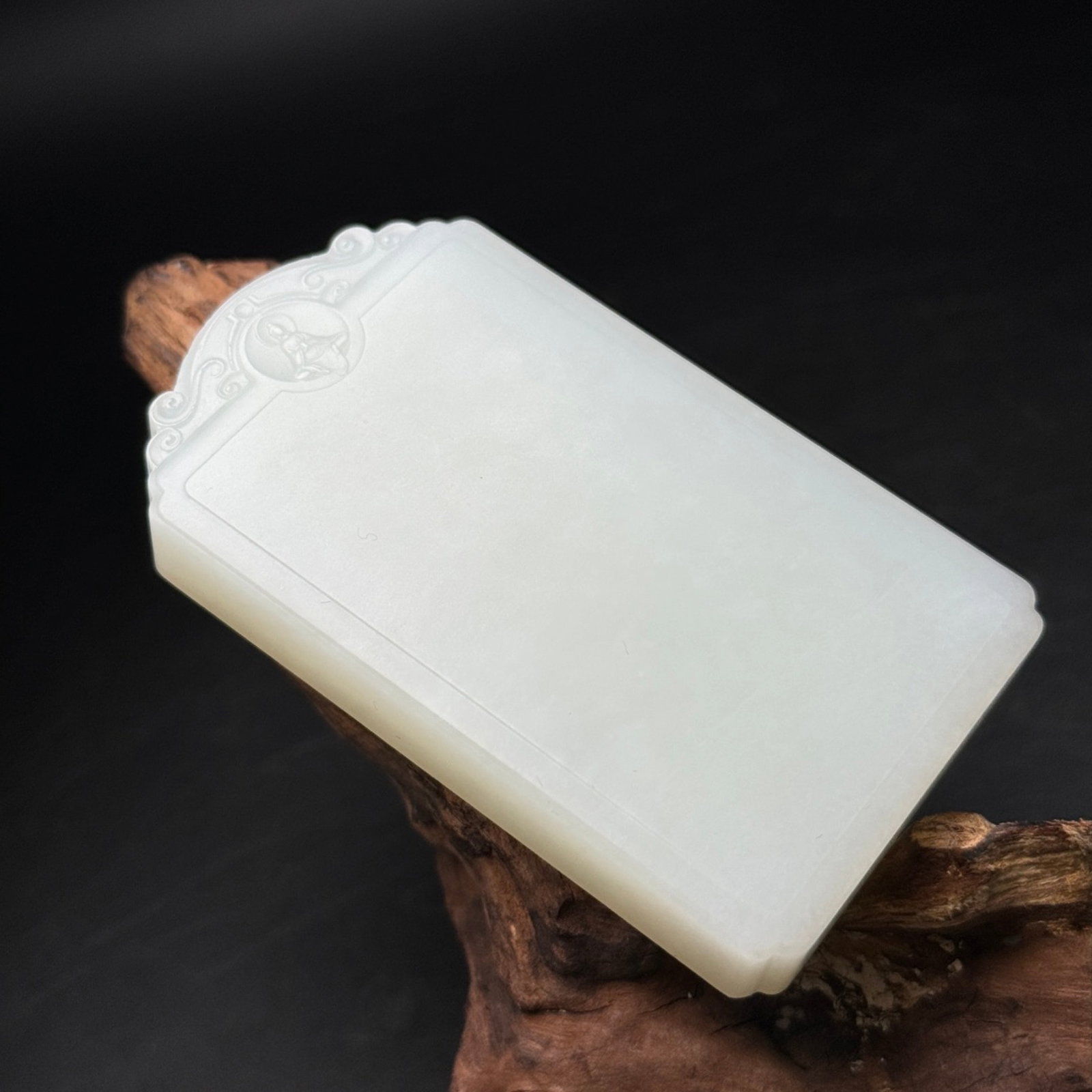 An Exquisite White Jade Pendant - 5