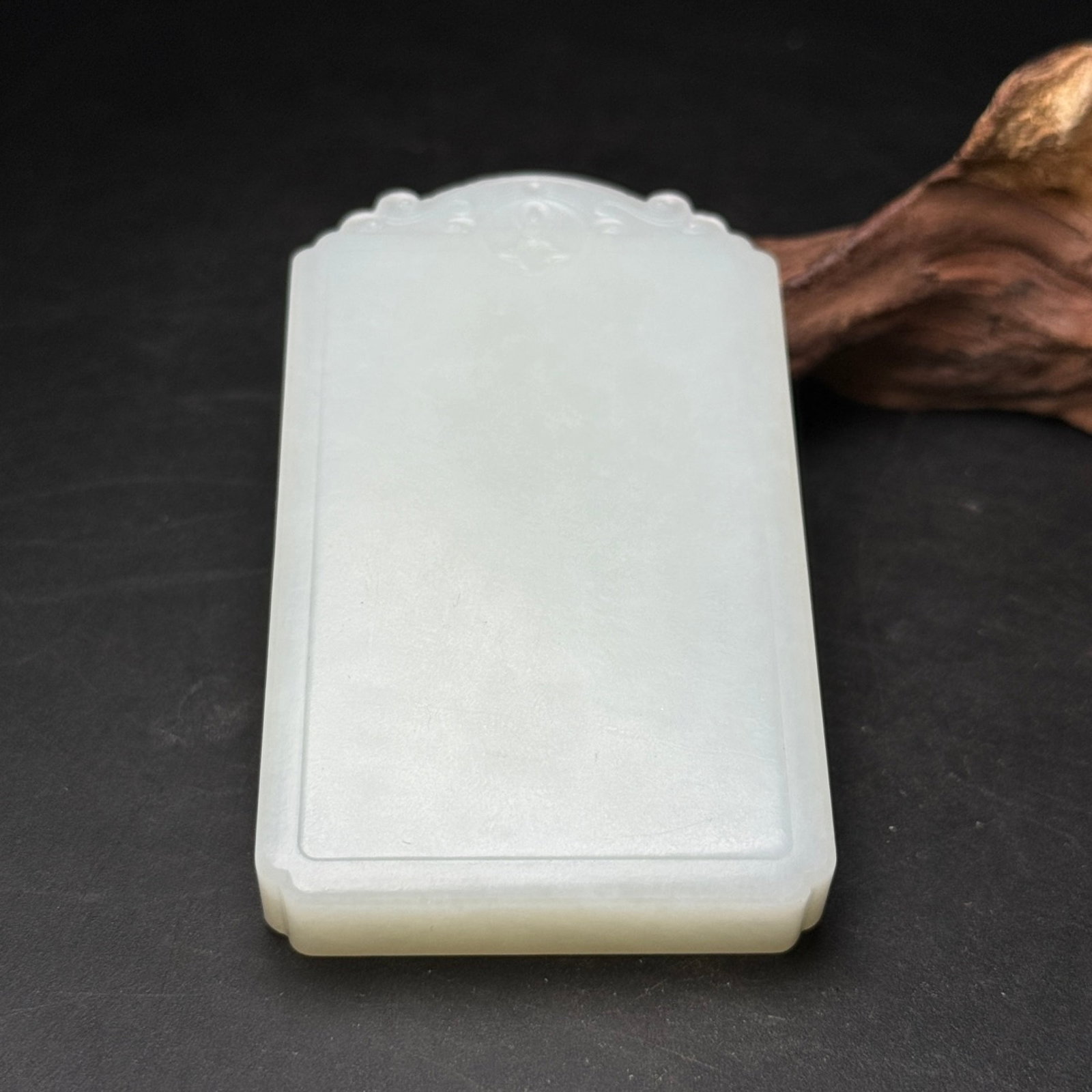 An Exquisite White Jade Pendant - 6