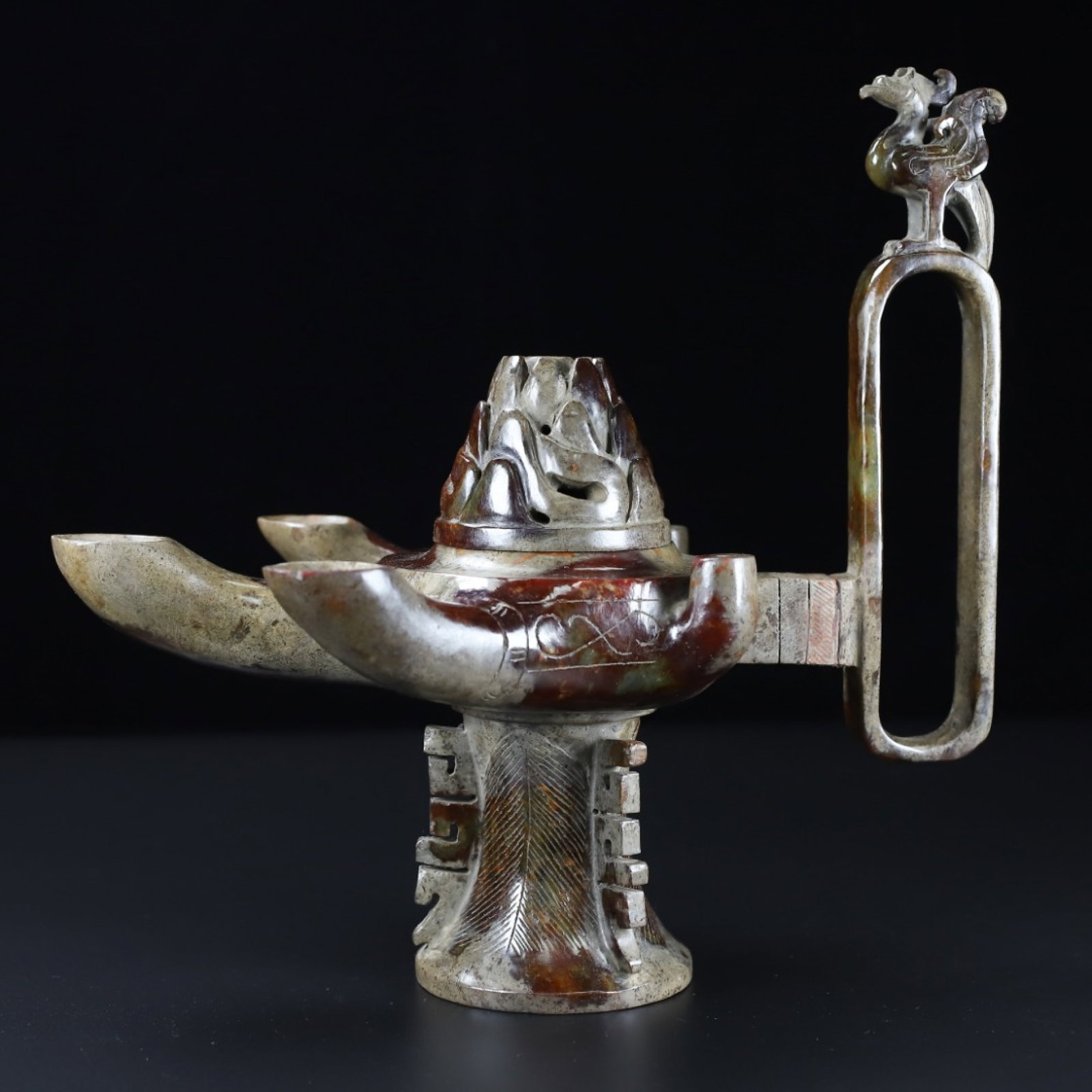 An Exquisite Archaic Jade Phoenix Pattern Censer: An Exquisite Archaic Jade Phoenix Pattern Censer,Ancient Time,China,Size:9.6inx5.9inx9.1in,Weight:1.22kg