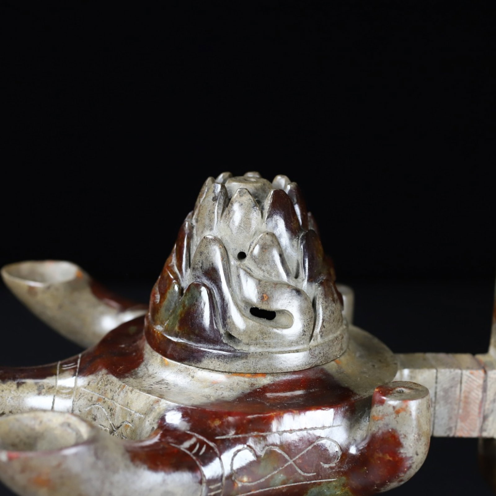 An Exquisite Archaic Jade Phoenix Pattern Censer - 4