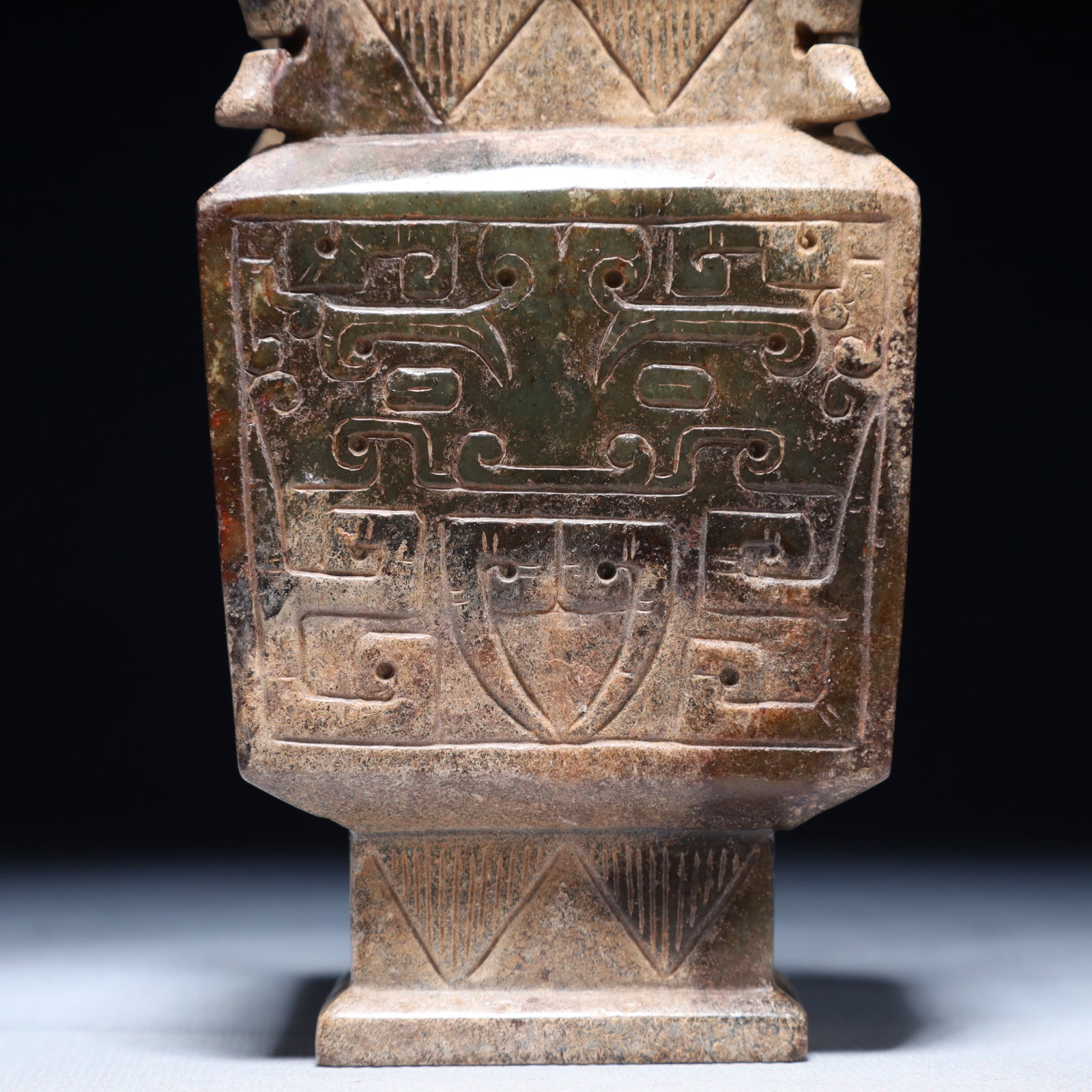 An Archaic Archaic Jade Beast-Face Pattern Bottle - 3