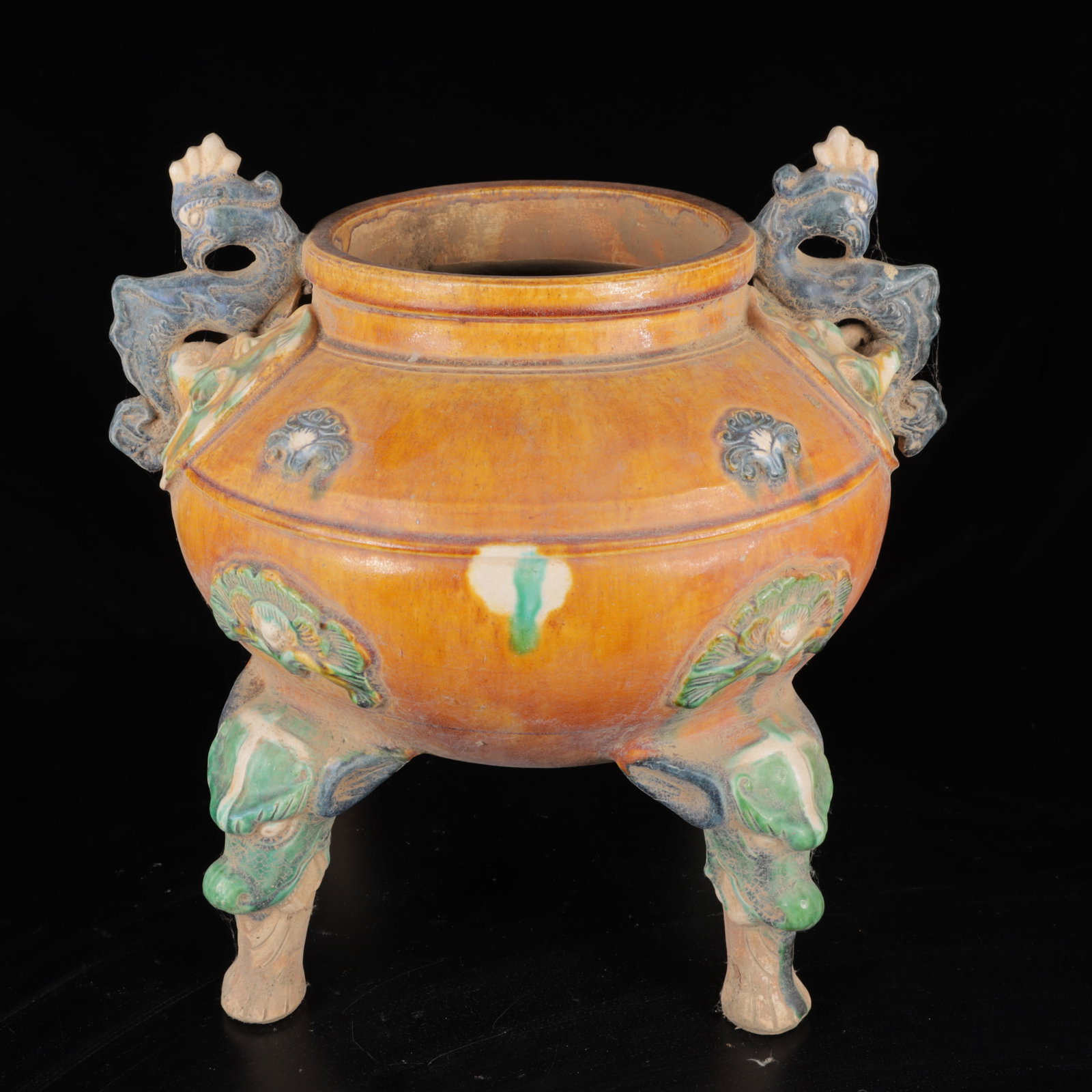 An Exquisite Tang Tri-Color Glazed Pottery Double-Ears Censer: An Exquisite Tang Tri-Color Glazed Pottery Double-Ears Censer,Tang Dynasty,China,Size:11inx12.6inx12.6in,Weight:3020g 唐三彩双耳香炉,中国唐&