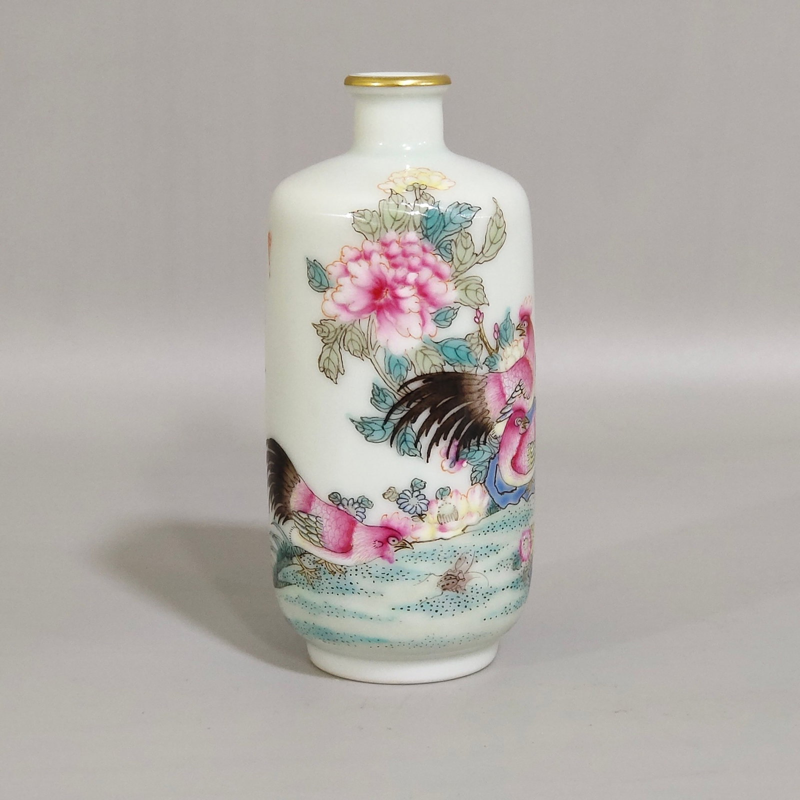 An Exquisite Famille-Rose Flower and Rooster Pattern Vase,with poem: An Exquisite Famille-Rose Flower and Rooster Pattern Vase,with poem,Qing Dynasty,China,Qianlong Six-character Mark,Size:3.3inx1.5in 粉彩花卉鸡纹瓶,带