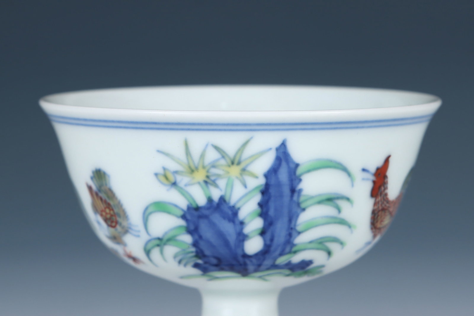 An Exquisite Doucai Flower and Rooster Pattern Stem Cup - 5