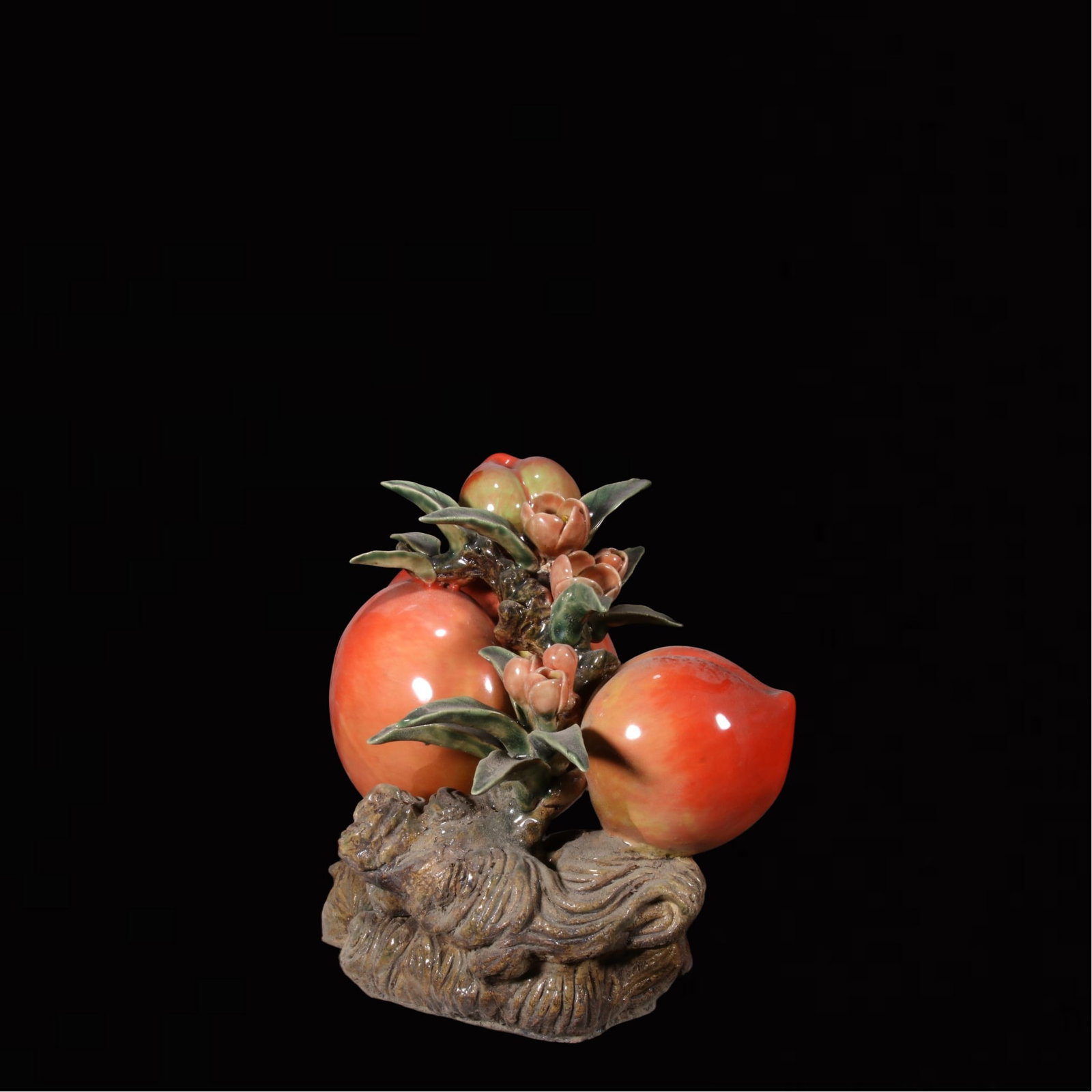 An Exquisite Shiwan yao Peach Ornament - 2