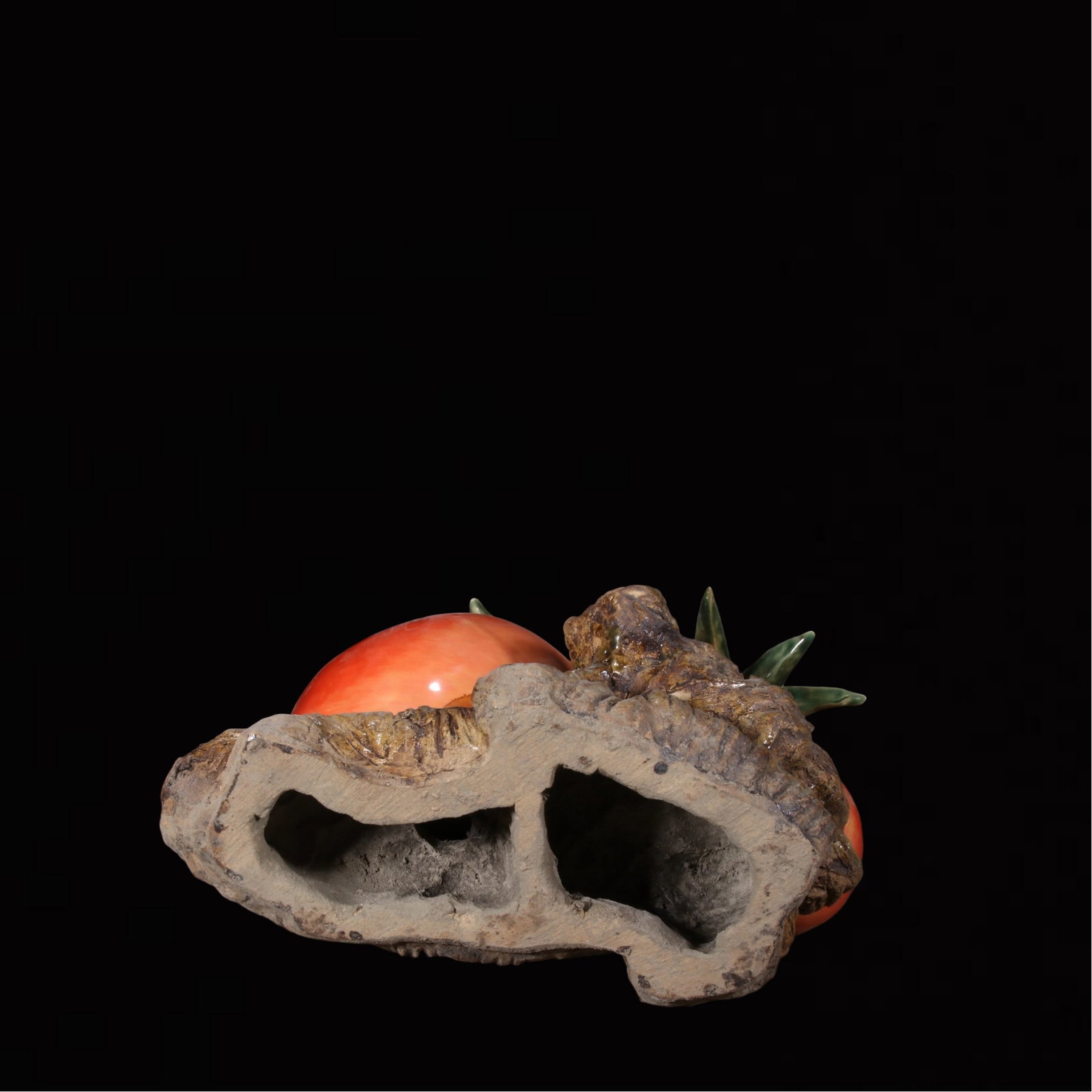 An Exquisite Shiwan yao Peach Ornament - 6