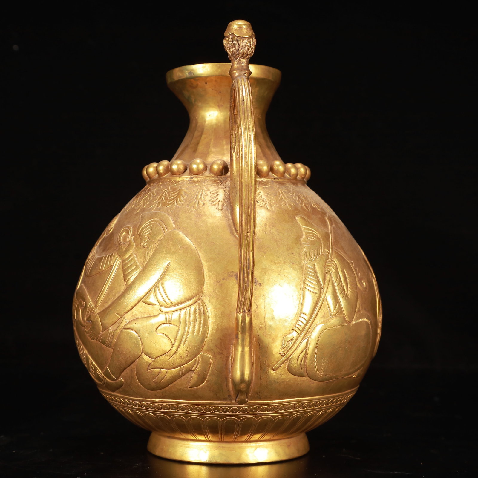 An Exquisite Gilt Bronze Figure Pattern Ewer - 13