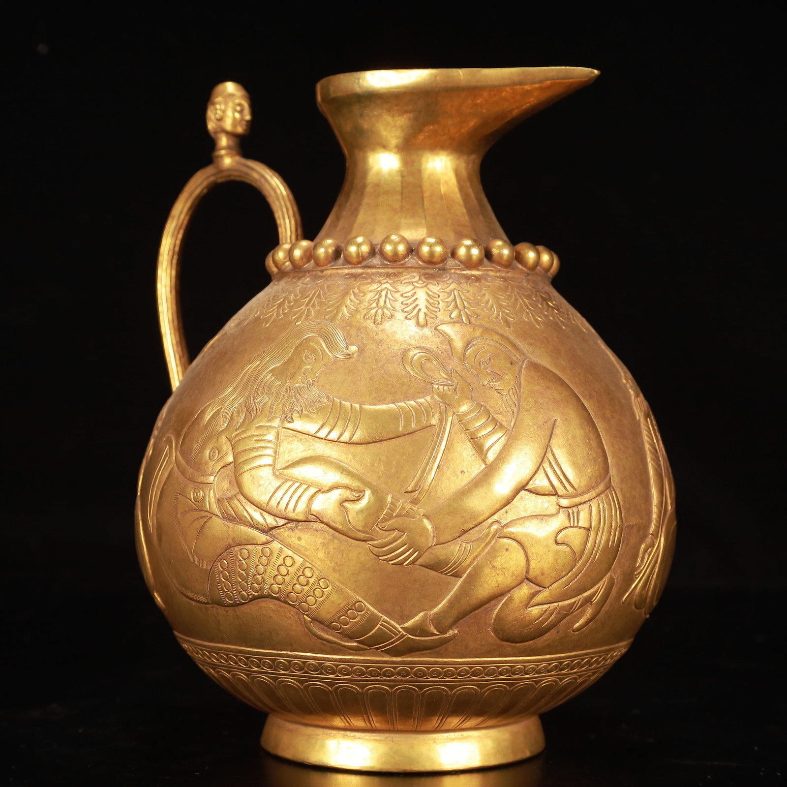 An Exquisite Gilt Bronze Figure Pattern Ewer - 7