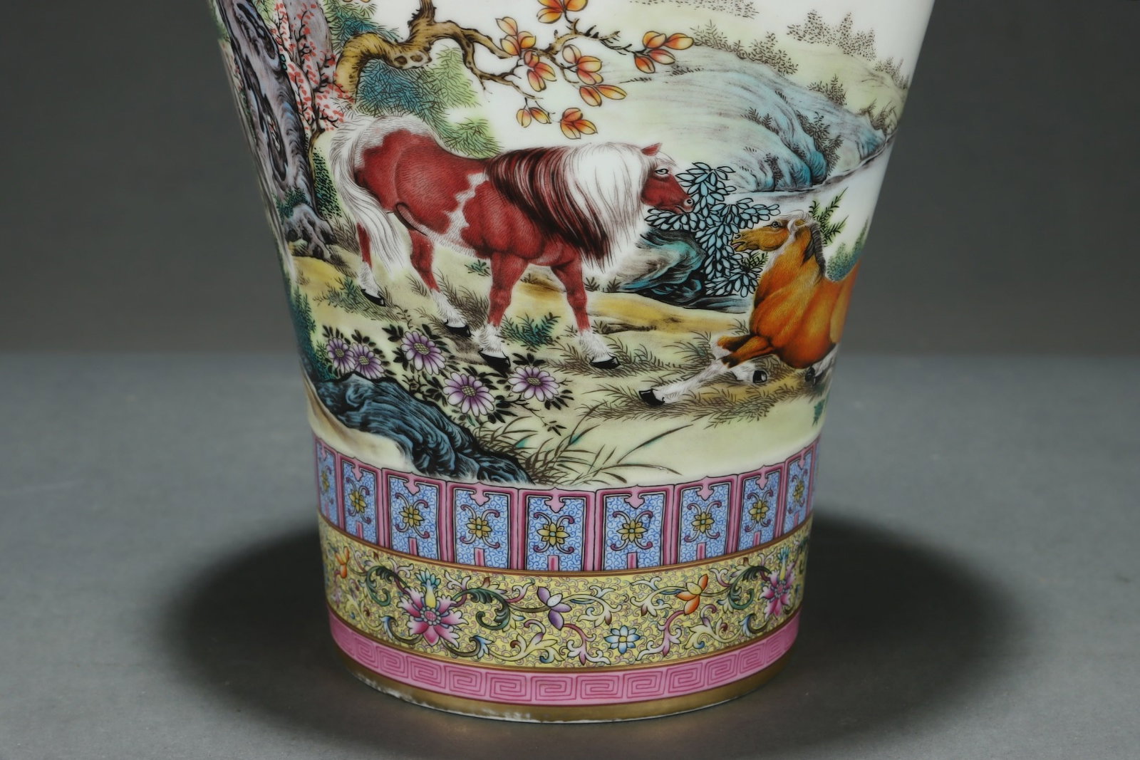 A Rare Enamel Animal Pattern Vase - 5