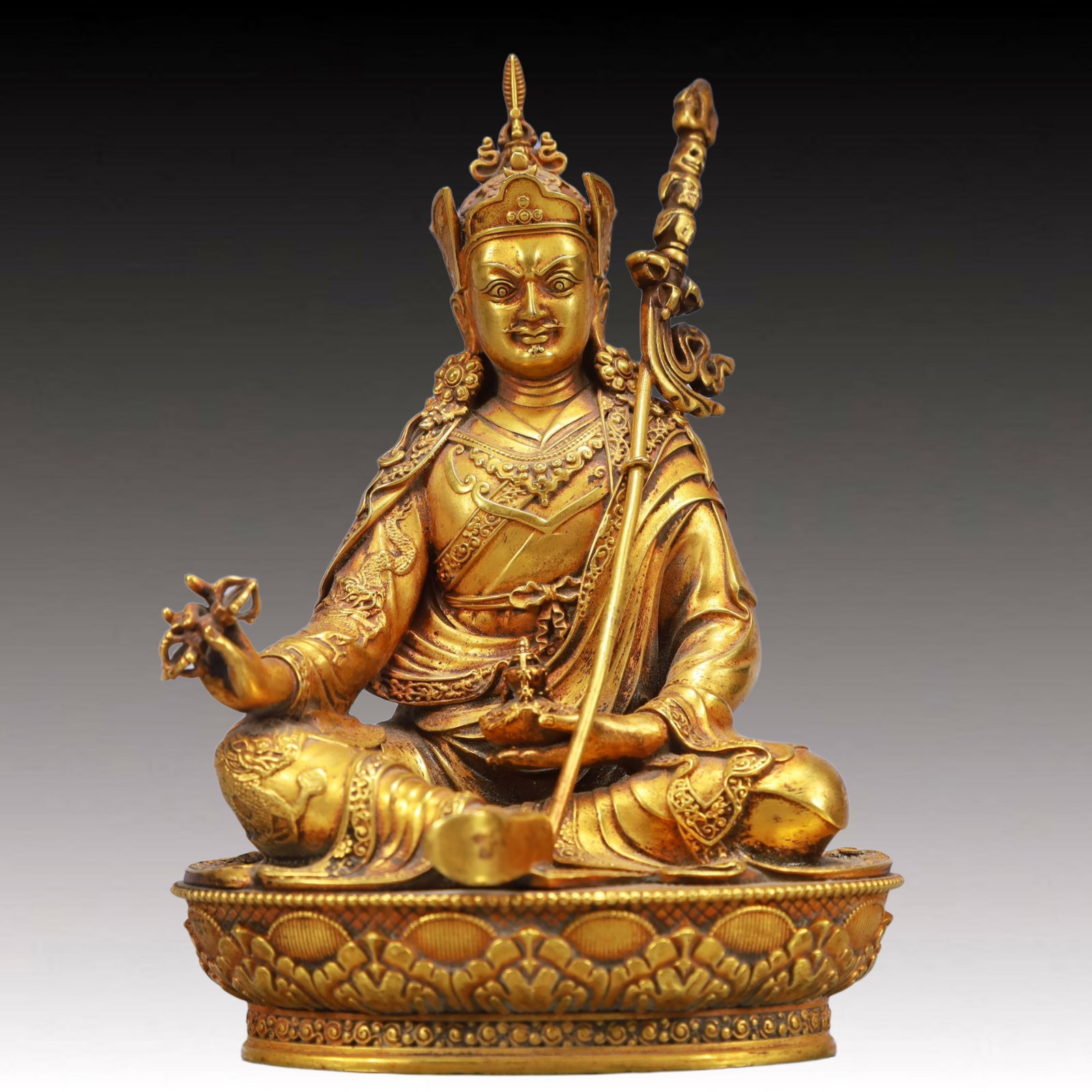 A Solemn Gilt Bronze Statue of Padma Sambhava: A Solemn Gilt Bronze Statue of Padma Sambhava,Ming Dynasty, China,Yongle Six-character Mark,Size:4.3inx3.5inx6.3in,Weight:1650g