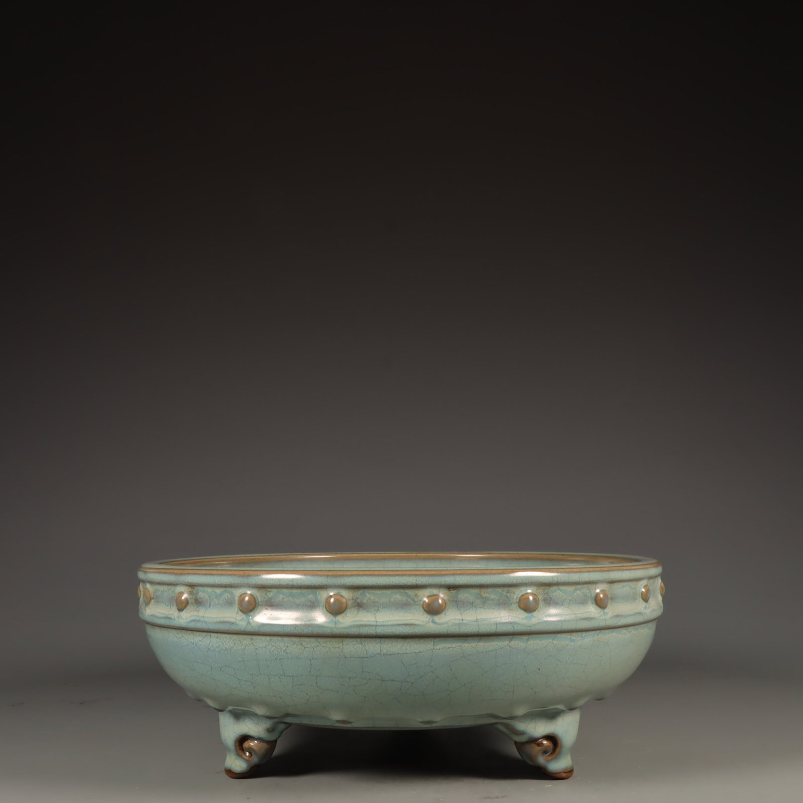 An Exquisite Jun yao White Glazed Tripod Brush Washer (1 of 9)
