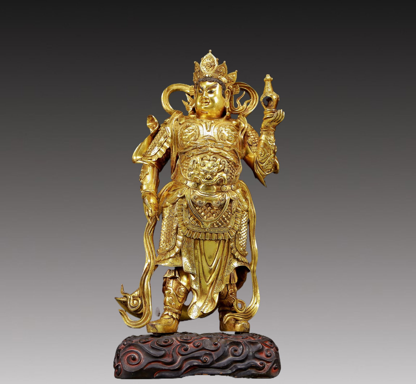 A Solemn Gilt Bronze Statue of Heavenly King (1 of 9)