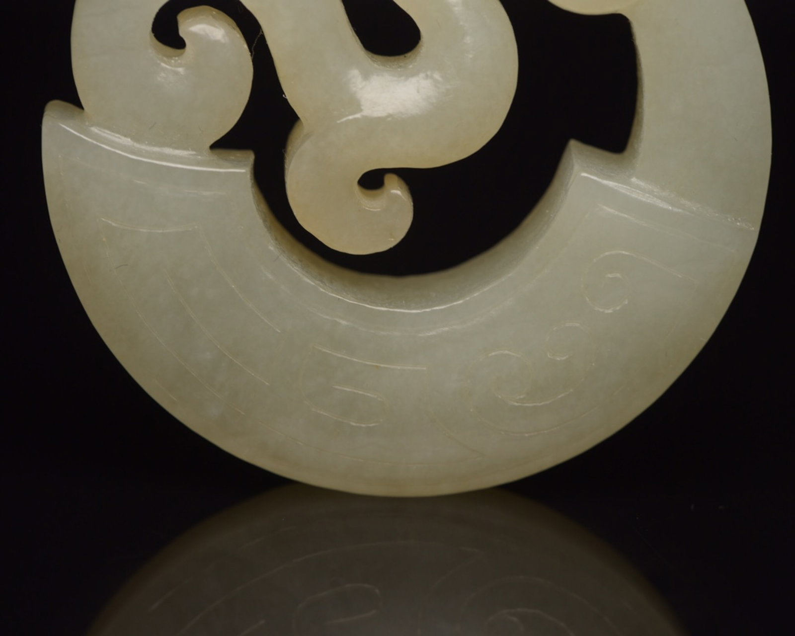 An Exquisite White Jade Phoenix Pattern Pendant - 8