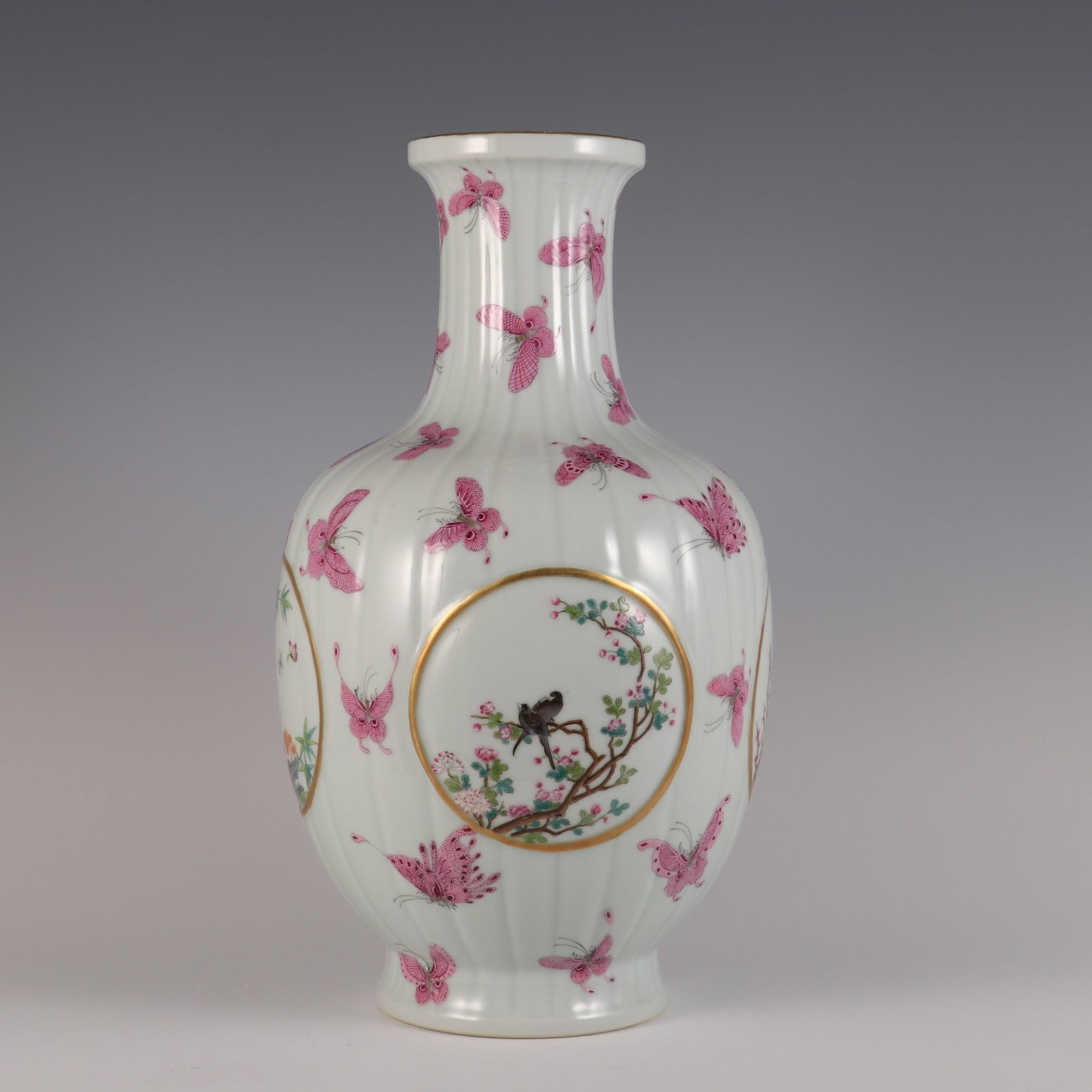 A Huge Famille-Rose Painted Gold Flower and Butterfly Pattern Vase: A Huge Famille-Rose Painted Gold Flower and Butterfly Pattern Vase,Qing Dynasty,China,Yongzheng Six-character Mark,Size:16.1inx9.1in 粉彩描金花卉蝴蝶