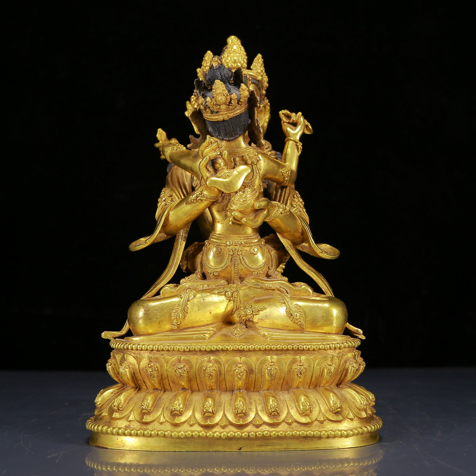 A Solemn Gilt Bronze Statue of Mandkesvara: A Solemn Gilt Bronze Statue of Mandkesvara,Ming Dynasty, China,Yongle Six-character Mark,Size:6.3inx3.9inx9.4in,Weight:2765g