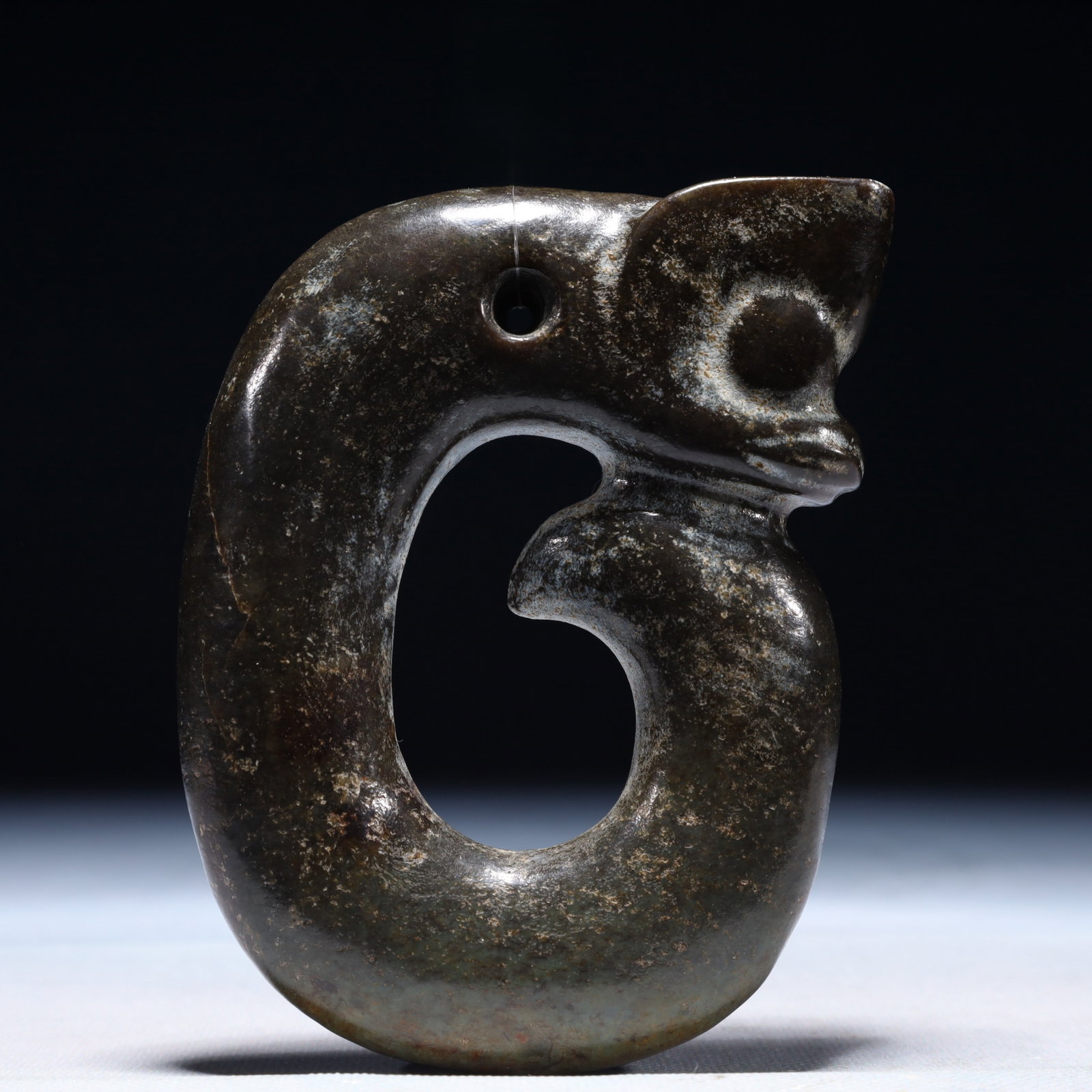 An Archaic Hongshan Culture Greenish Jade Pig and Dragon Pendant: An Archaic Hongshan Culture Greenish Jade Pig and Dragon Pendant,Ancient Time,China,Size:3.5inx0.8inx4.7in,Weight:450g 红山文化青白玉猪龙挂&