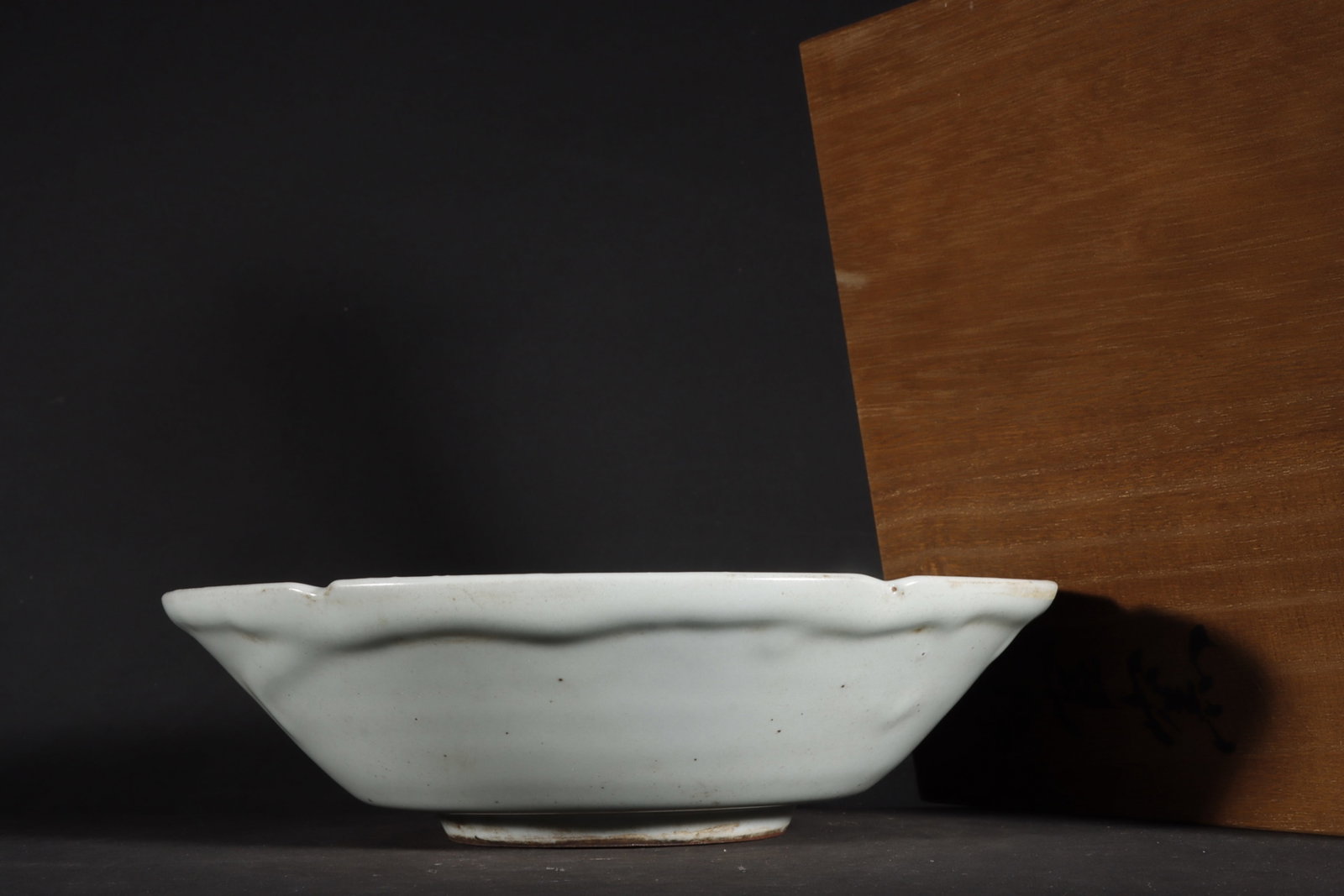 An Exquisite Guan yao White Glazed Brush Washer (1 of 9)
