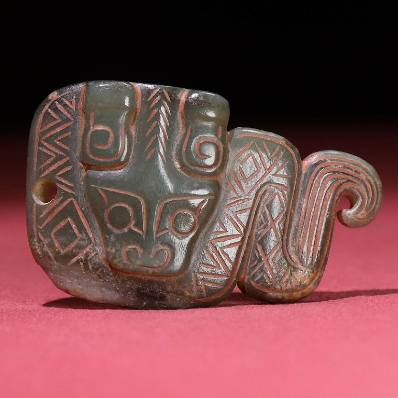 White Jade Dragon Pattern Pendant: White Jade Dragon Pattern Pendant,Qing Dynasty,China,Size:2.6inx1.6inx0.4in,Weight:39g 白玉龙纹佩,中国清代
