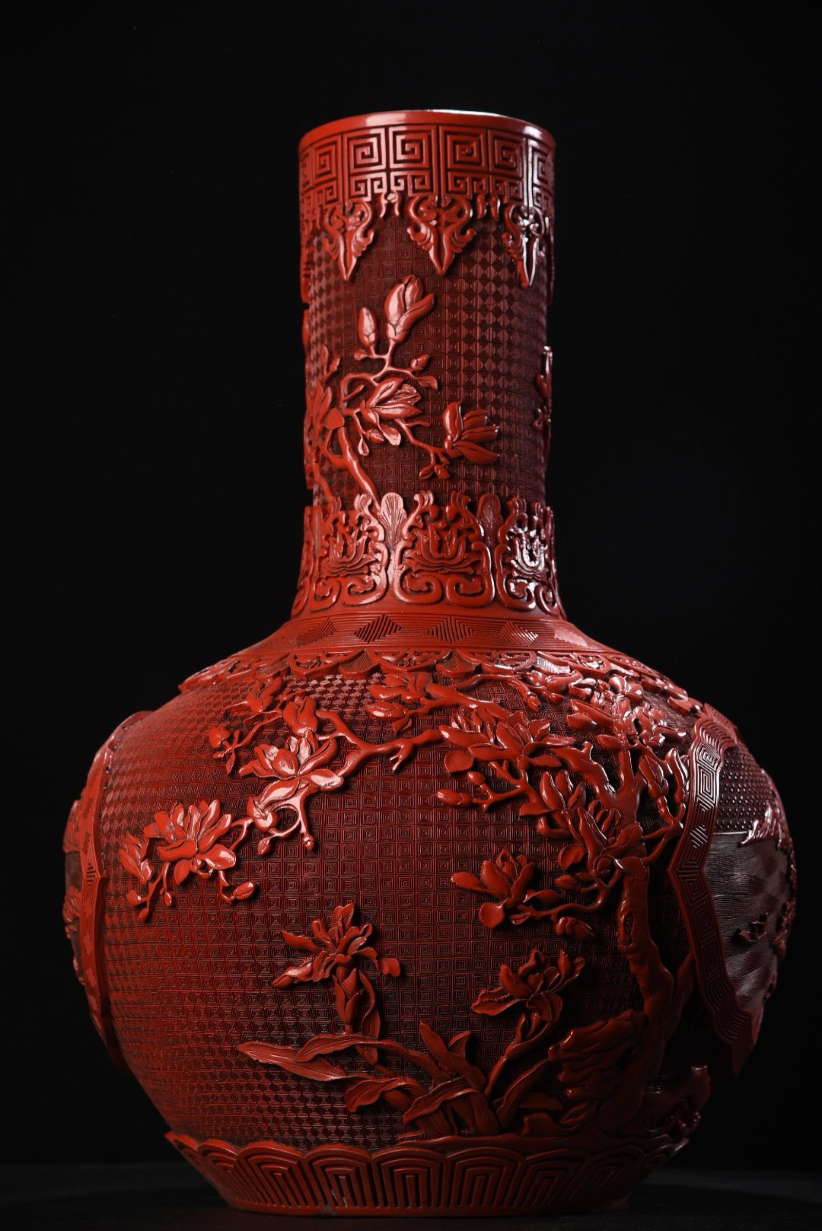 An Exquisite Carved Red Lacquer Landscape Pattern Vase - 4