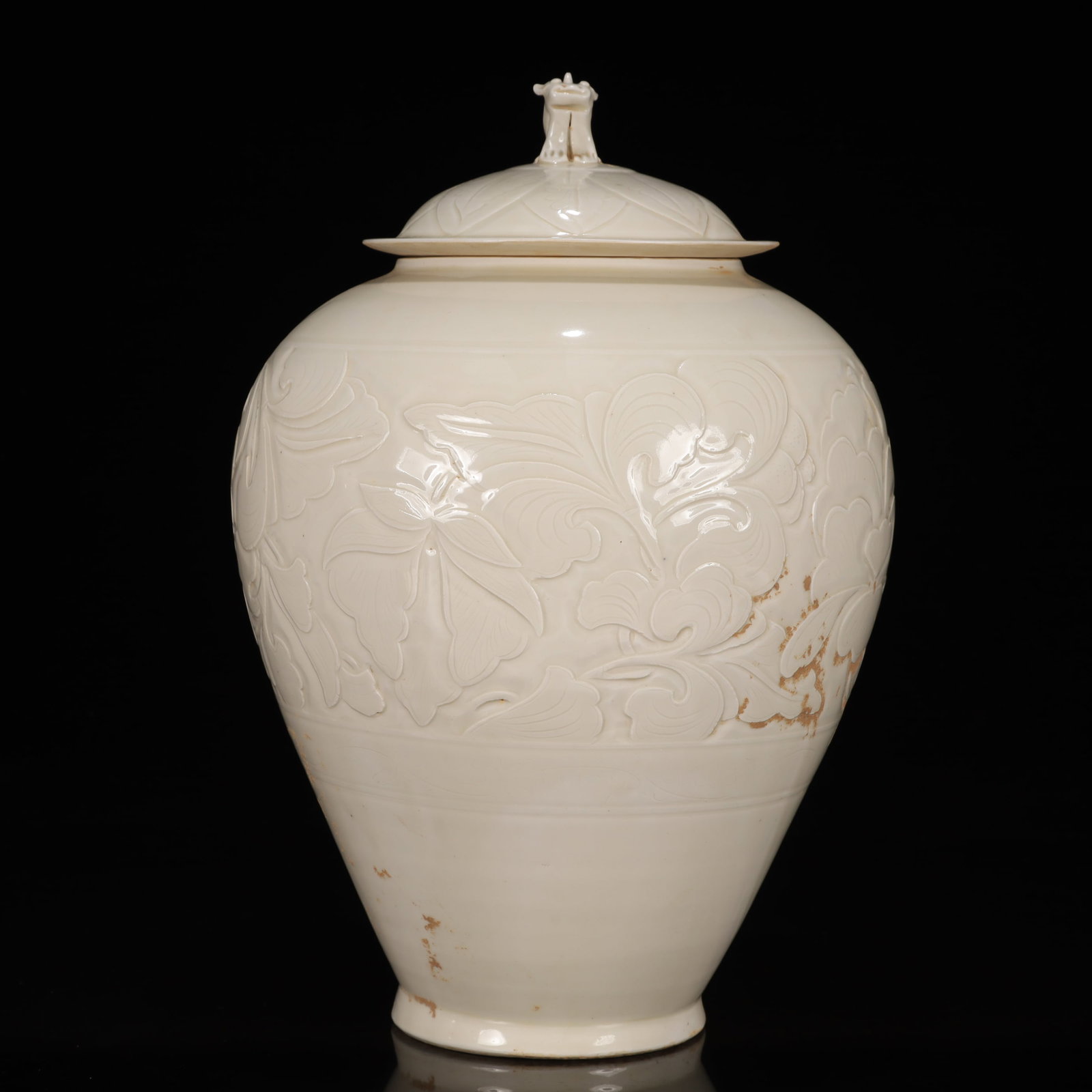 A Rare Ding yao Flower Pattern Cover Jar - 4