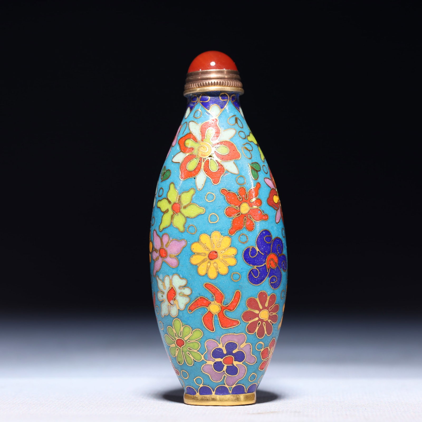 An Exquisite Cloisonne Flower Pattern Snuff Bottle (1 of 8)
