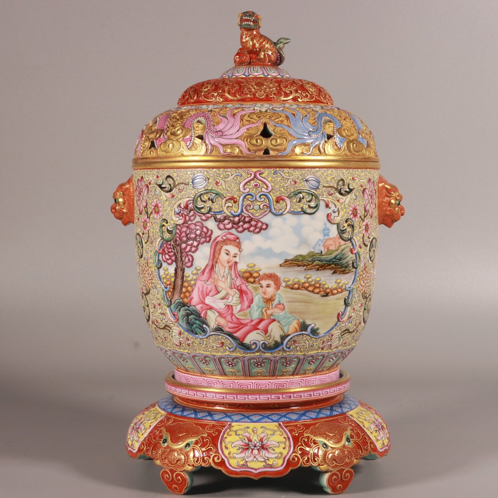 An Exquisite Enamel Painted Gold Character and Story Pattern Lion-Ears Censer: An Exquisite Enamel Painted Gold Character and Story Pattern Lion-Ears Censer,Qing Dynasty,China,Qianlong Six-character Mark,Size:10.6inx5.5in 珐琅彩描金人物&