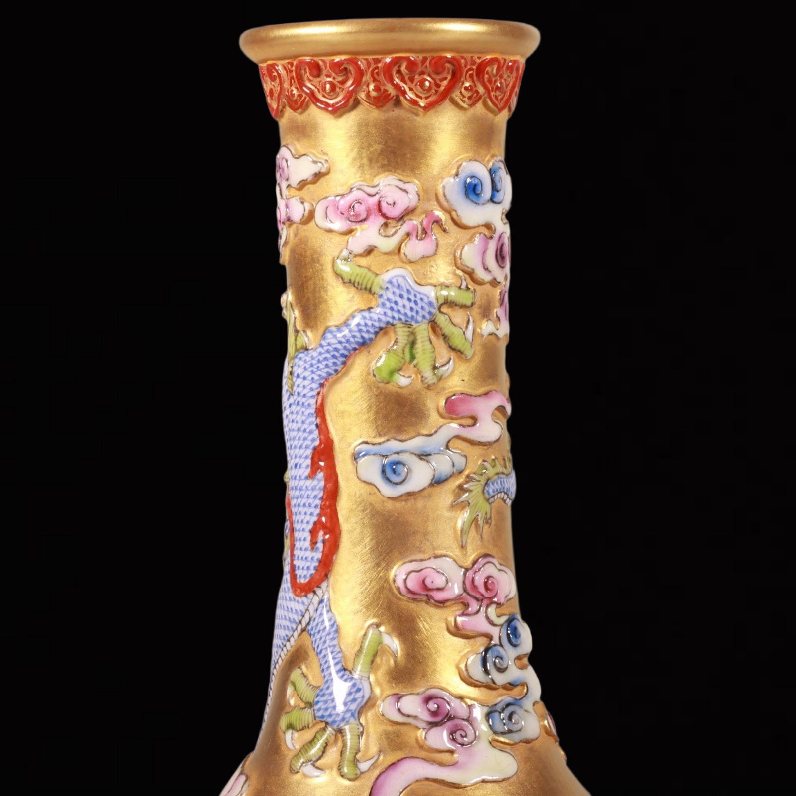 An Exquisite Enamel Gold Ground Dragon and Phoenix Pattern Vase - 2