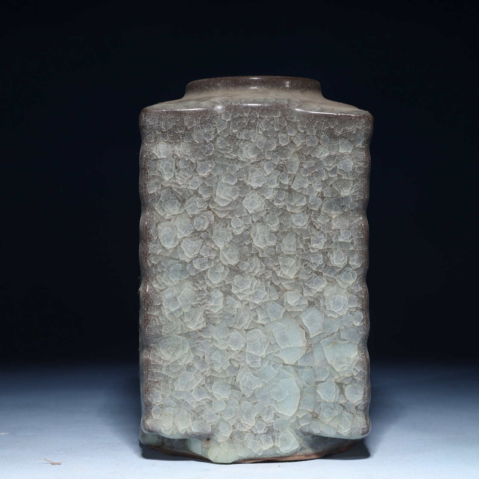 An Exquisite Ru yao Vase - 3