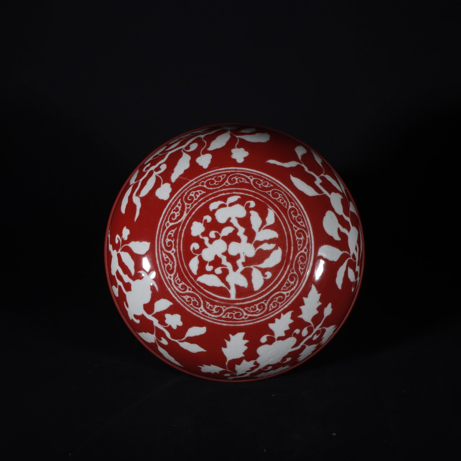 An Exquisite Red Glazed Flower Pattern Box - 5