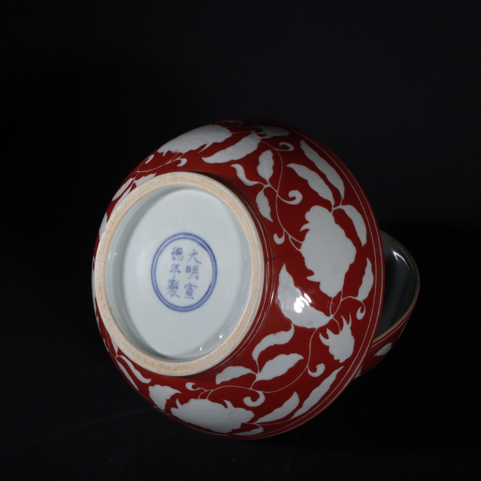 An Exquisite Red Glazed Flower Pattern Box - 9