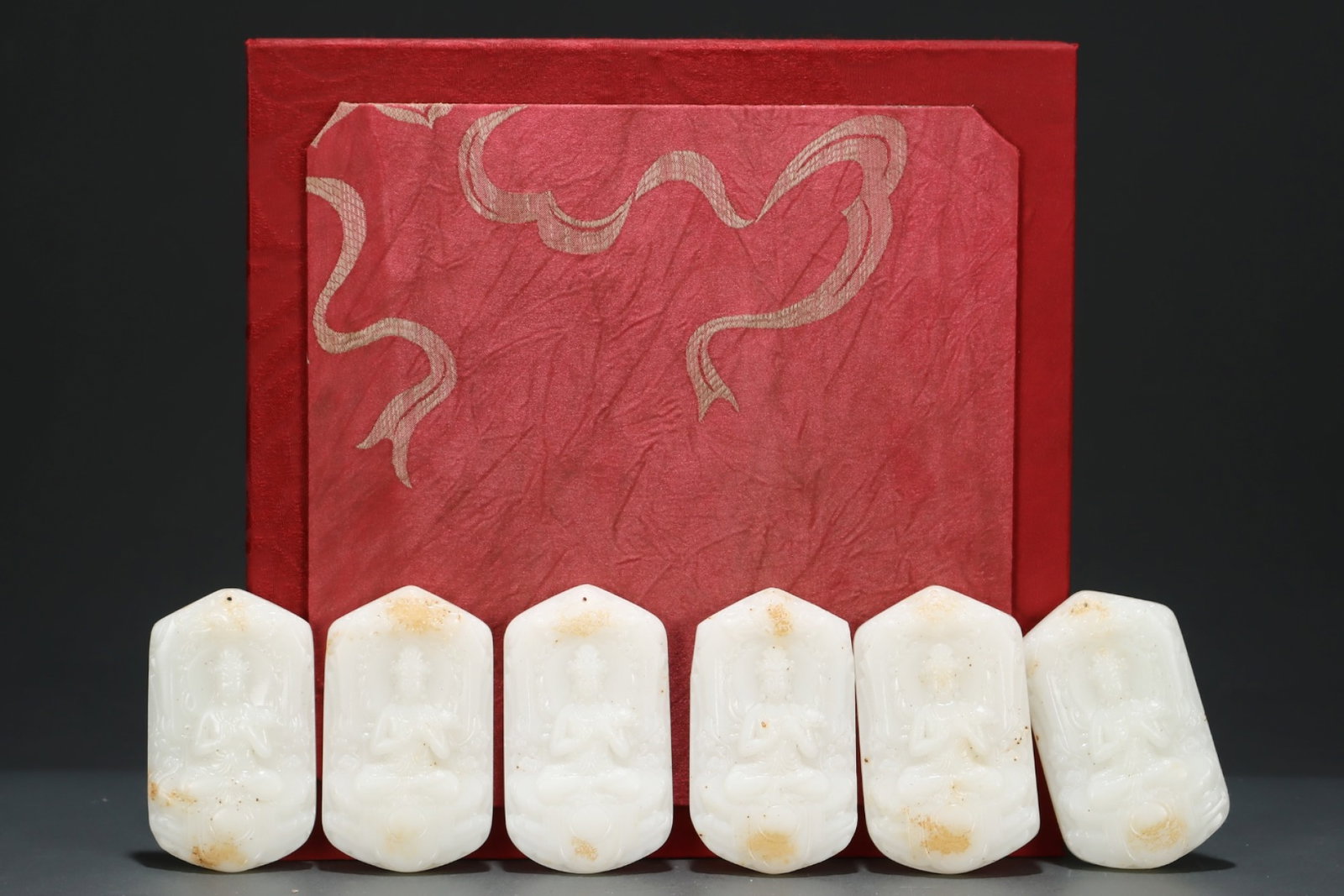 A Set of Fine White Jade Buddha Statue Pendants: A Set of Fine White Jade Buddha Statue Pendants,Qing Dynasty,China,Size:3.9inx2.4in 一套白玉佛像牌,中国清代