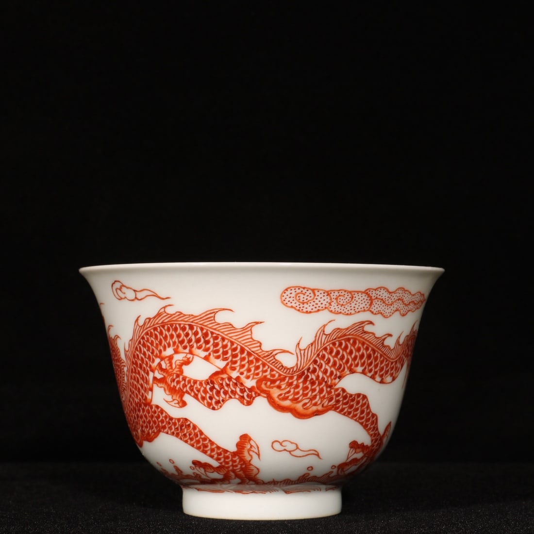 An Exquisite Iron-Red Auspicious Cloud and Dragon Pattern Cup - 3