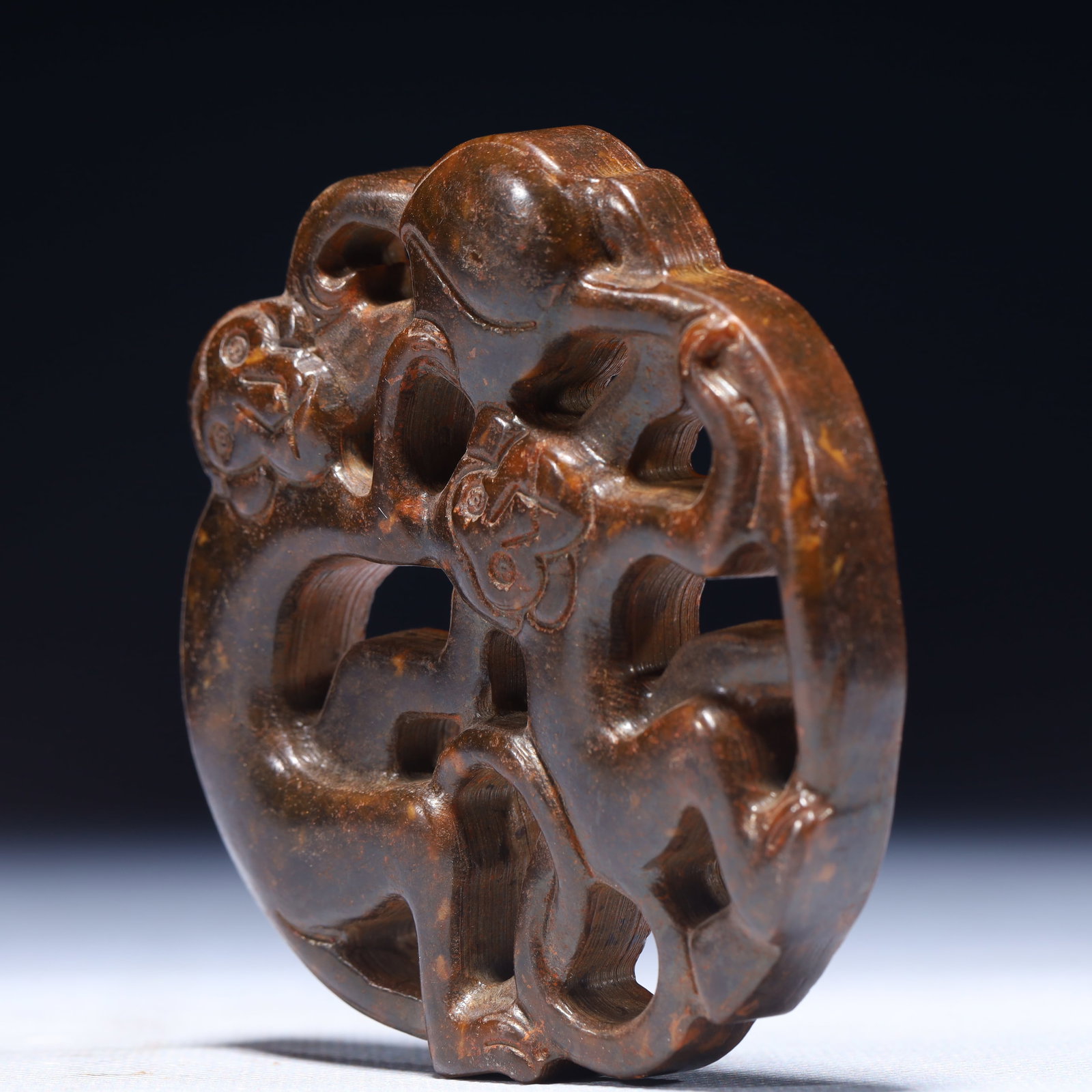 An Exquisite Archaic Jade Monkey Patten Pendant - 2
