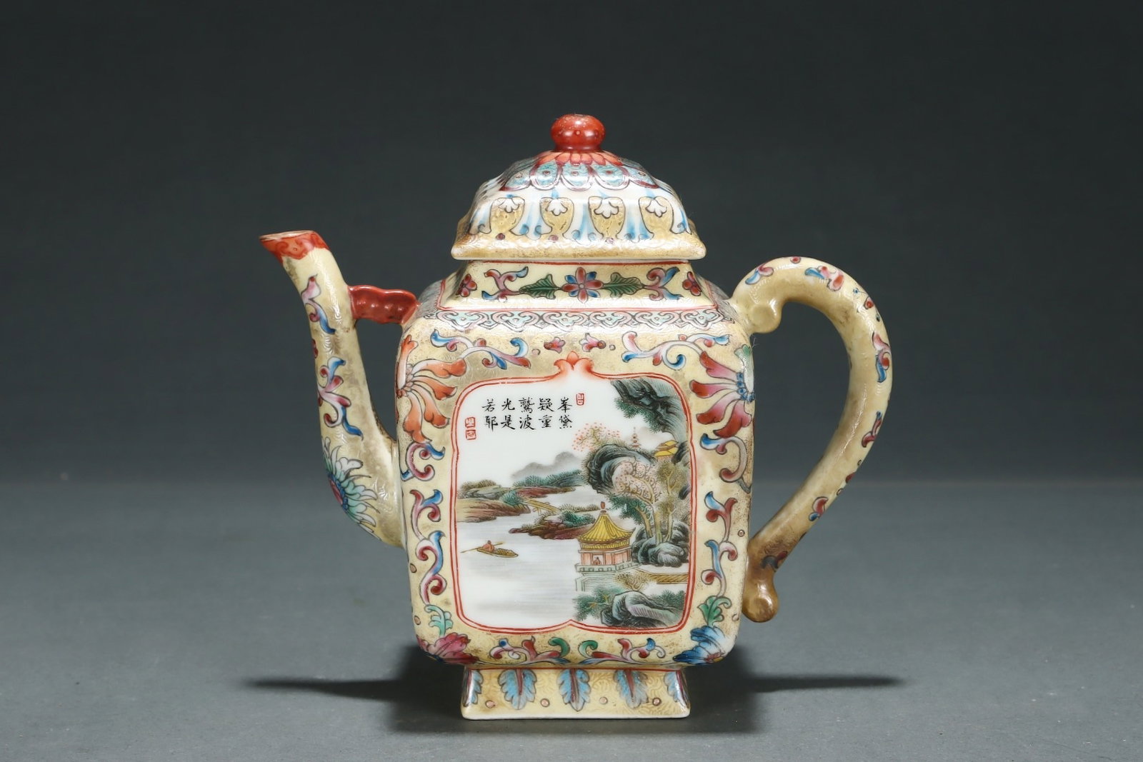 An Exquisite Enamel Landscape Pattern Teapot - 3
