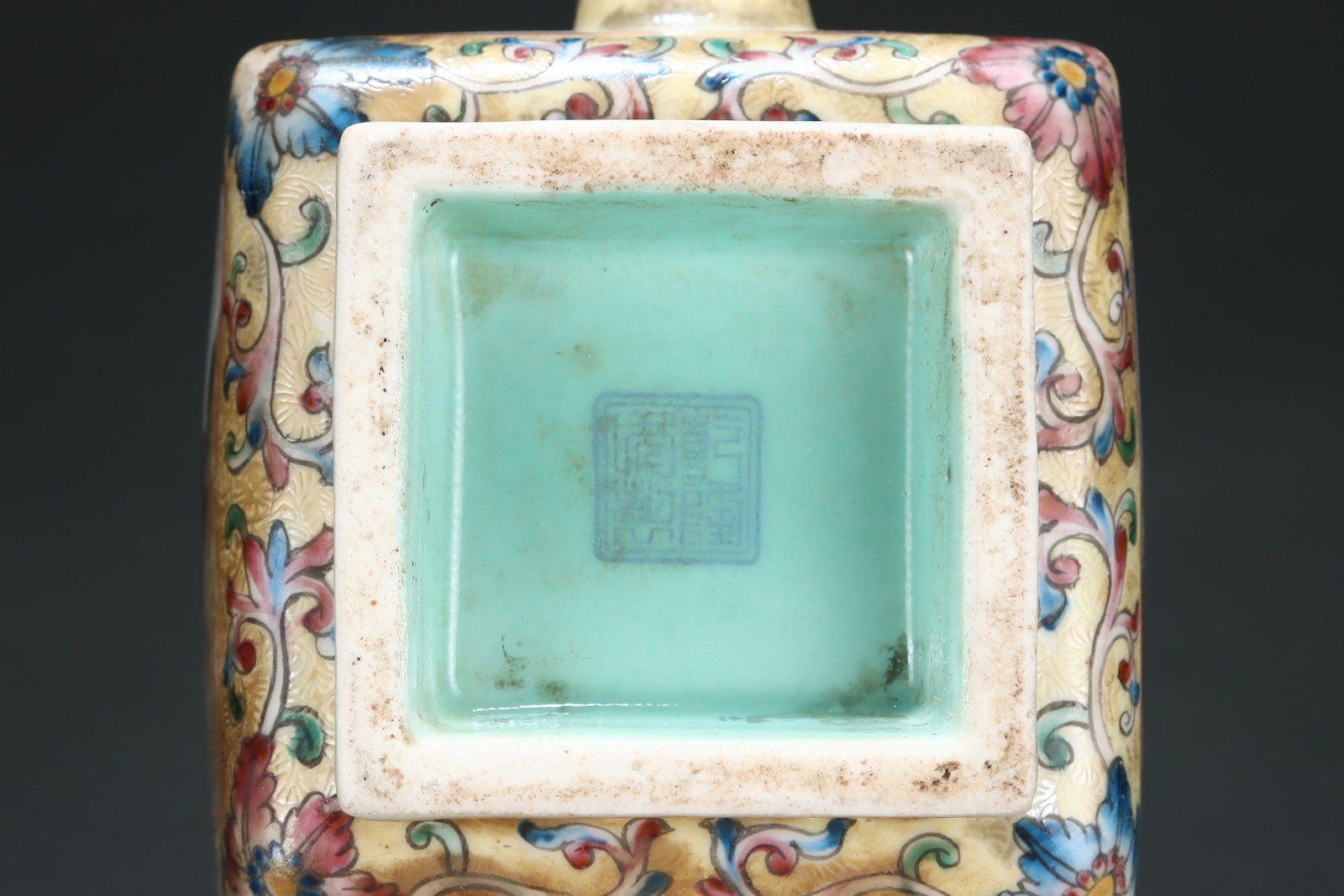 An Exquisite Enamel Landscape Pattern Teapot - 8